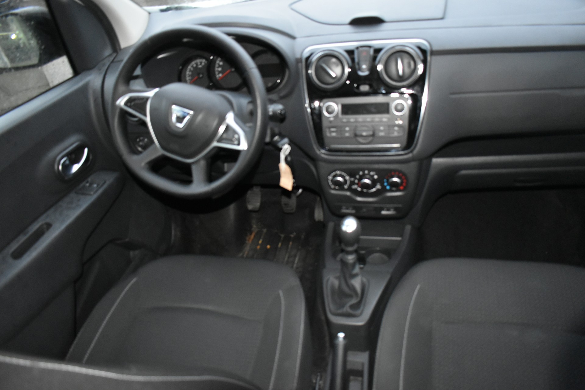 DACIA Lodgy TCE 130 Comfort 7PL-image-5