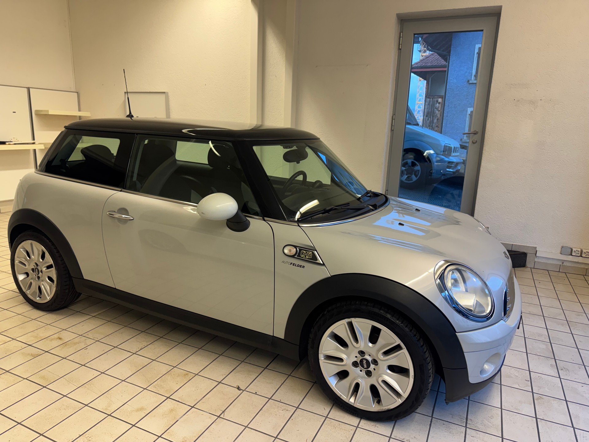 MINI Cooper-image-5