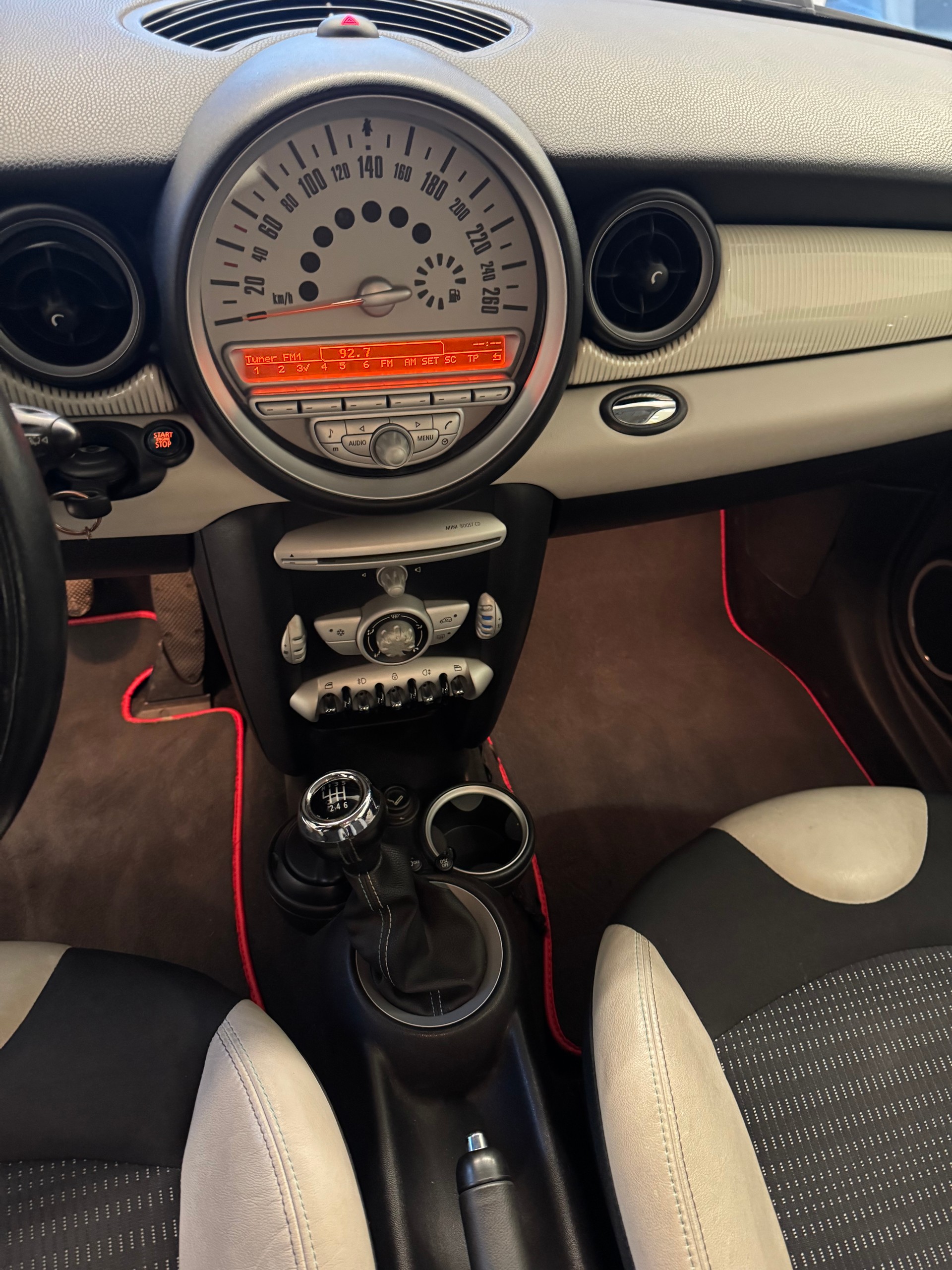 MINI Cooper-image-8