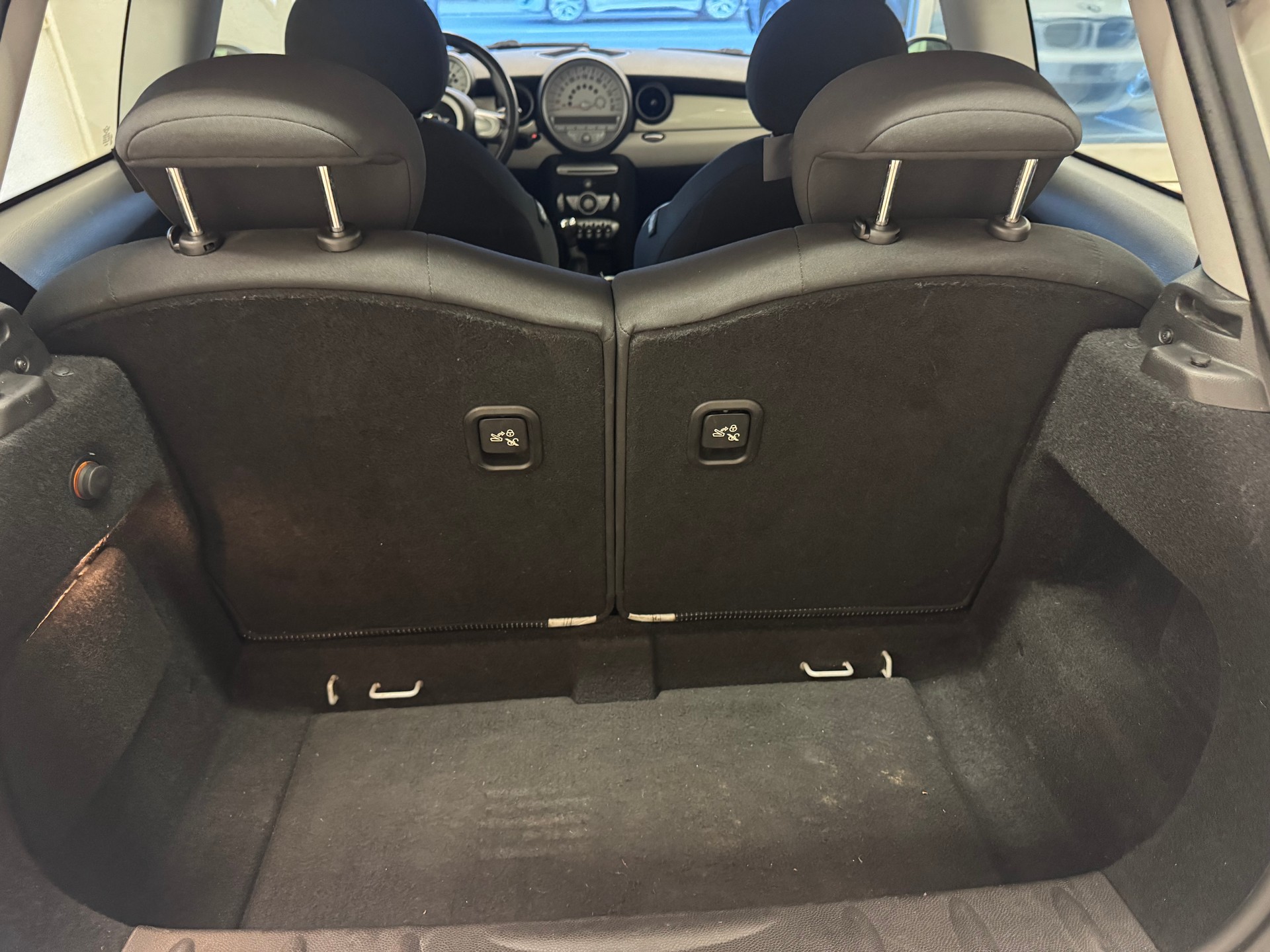 MINI Cooper-image-12