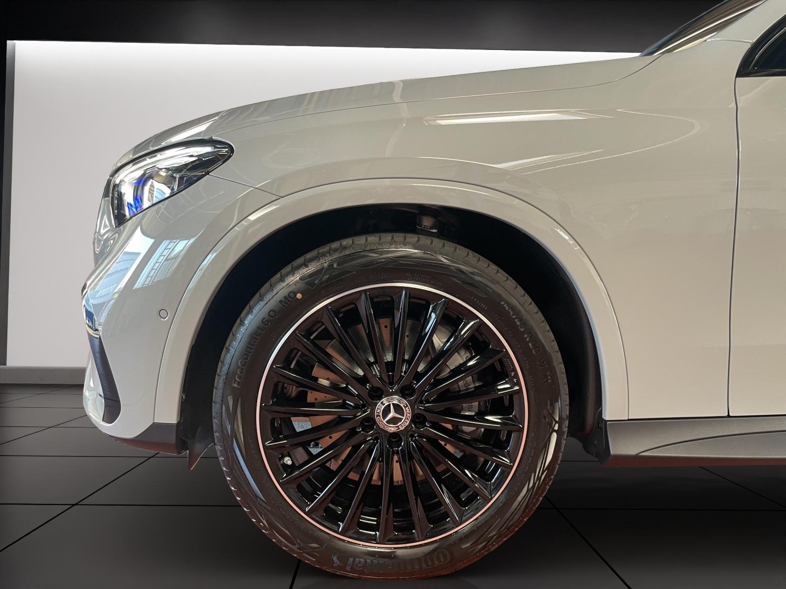 MERCEDES-BENZ GLC 220 d AMG Line 4matic-image-9