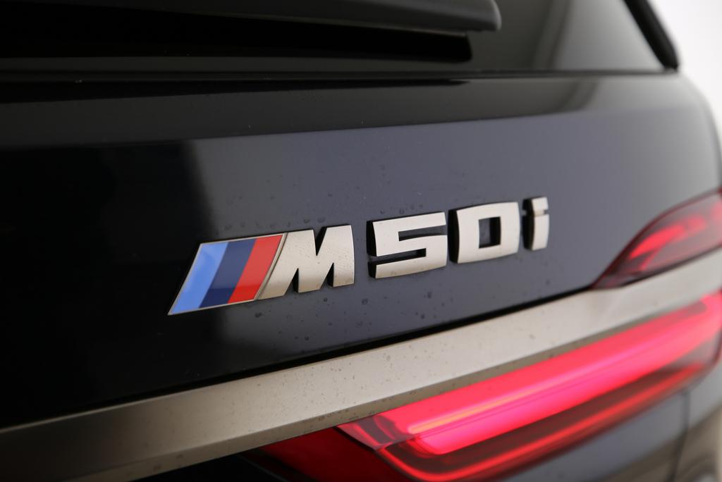 BMW X7 M50i-image-20