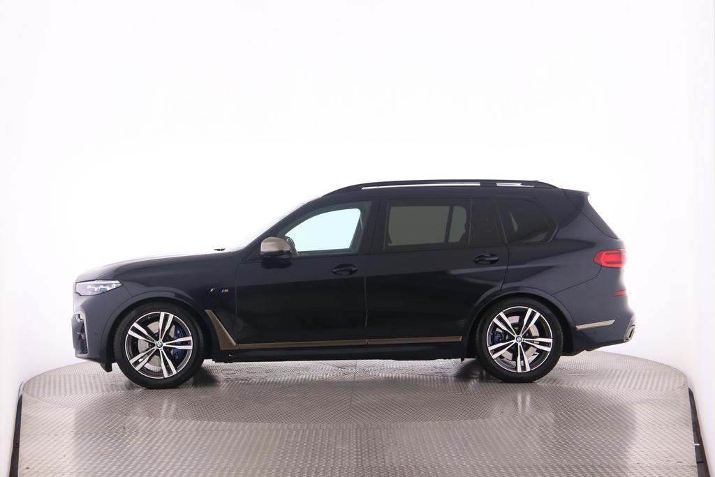 BMW X7 M50i-image-3