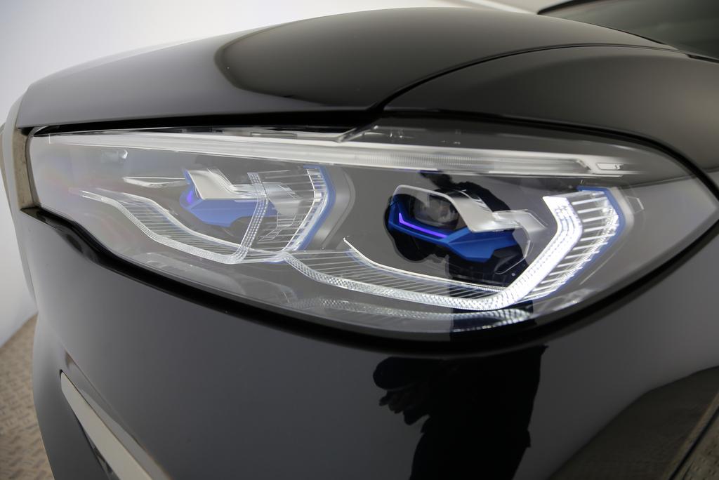 BMW X7 M50i-image-18