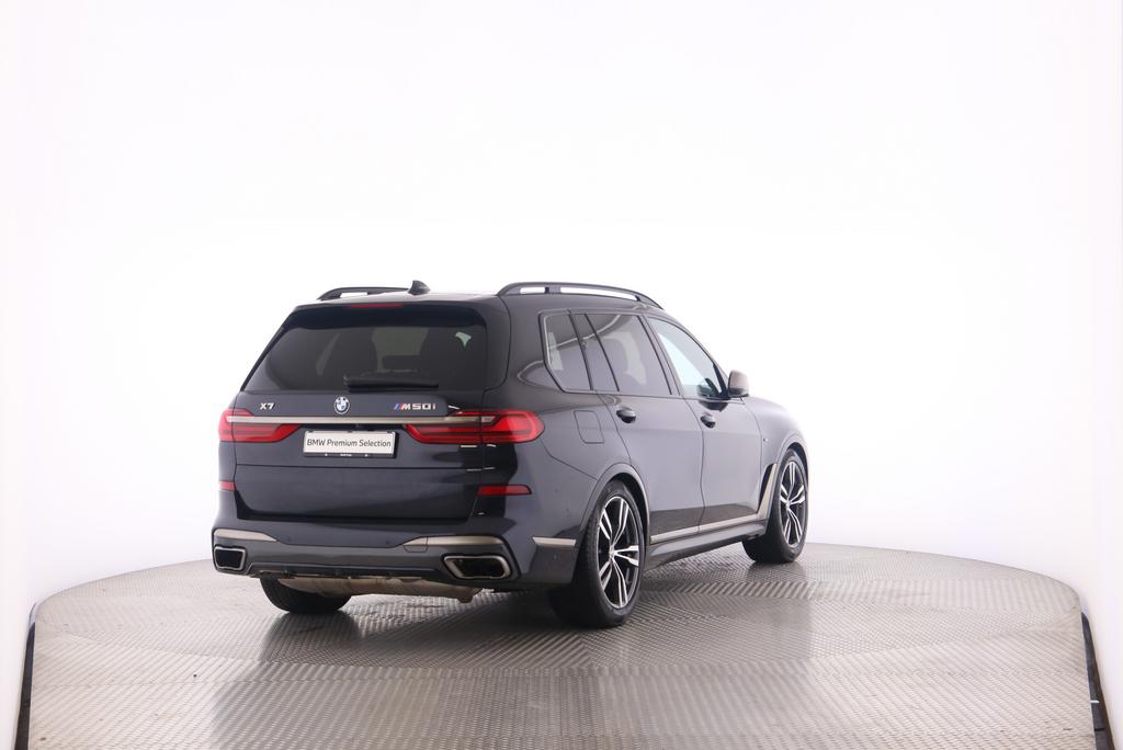 BMW X7 M50i-image-1