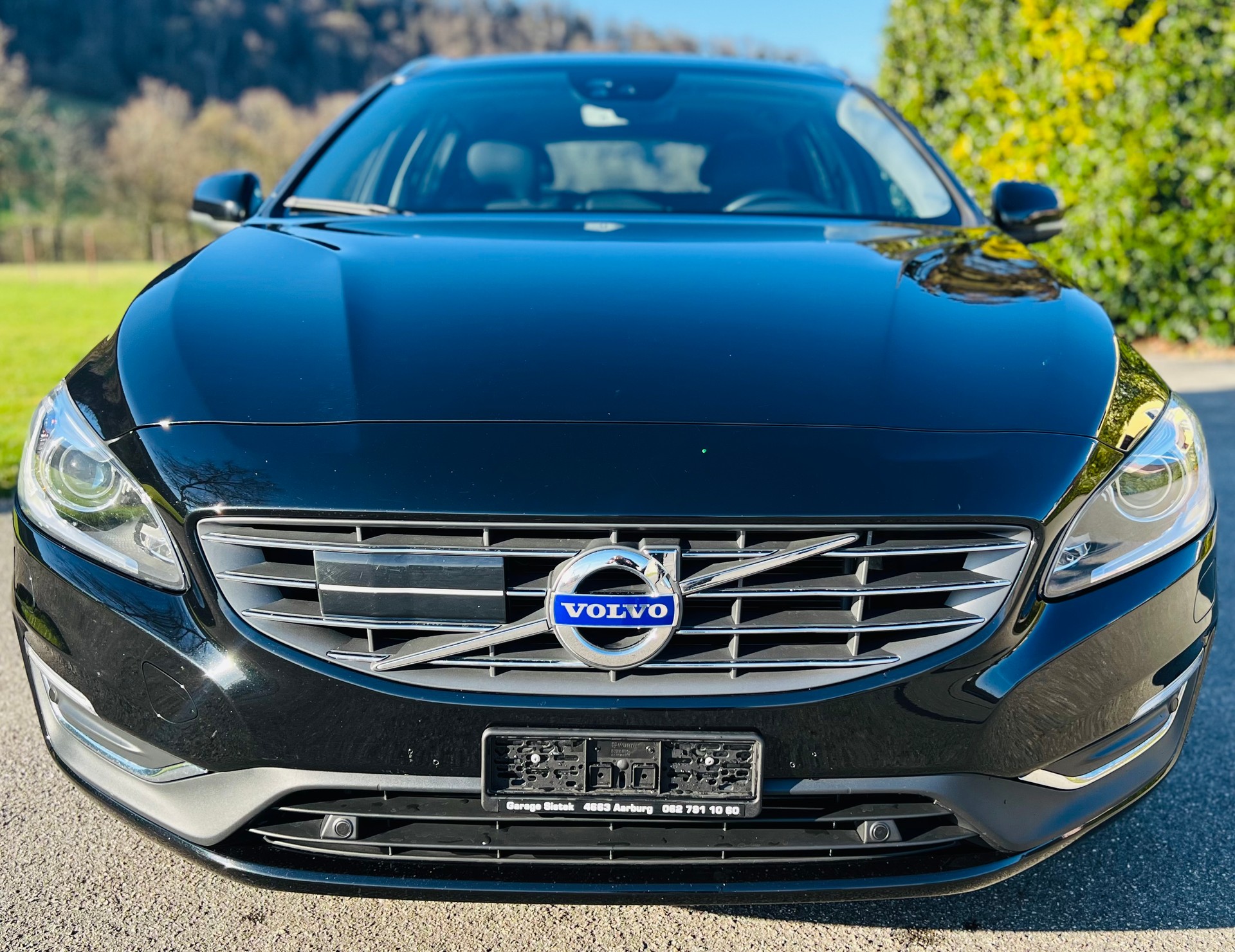 VOLVO V60 D4 Summum Geartronic-image-3