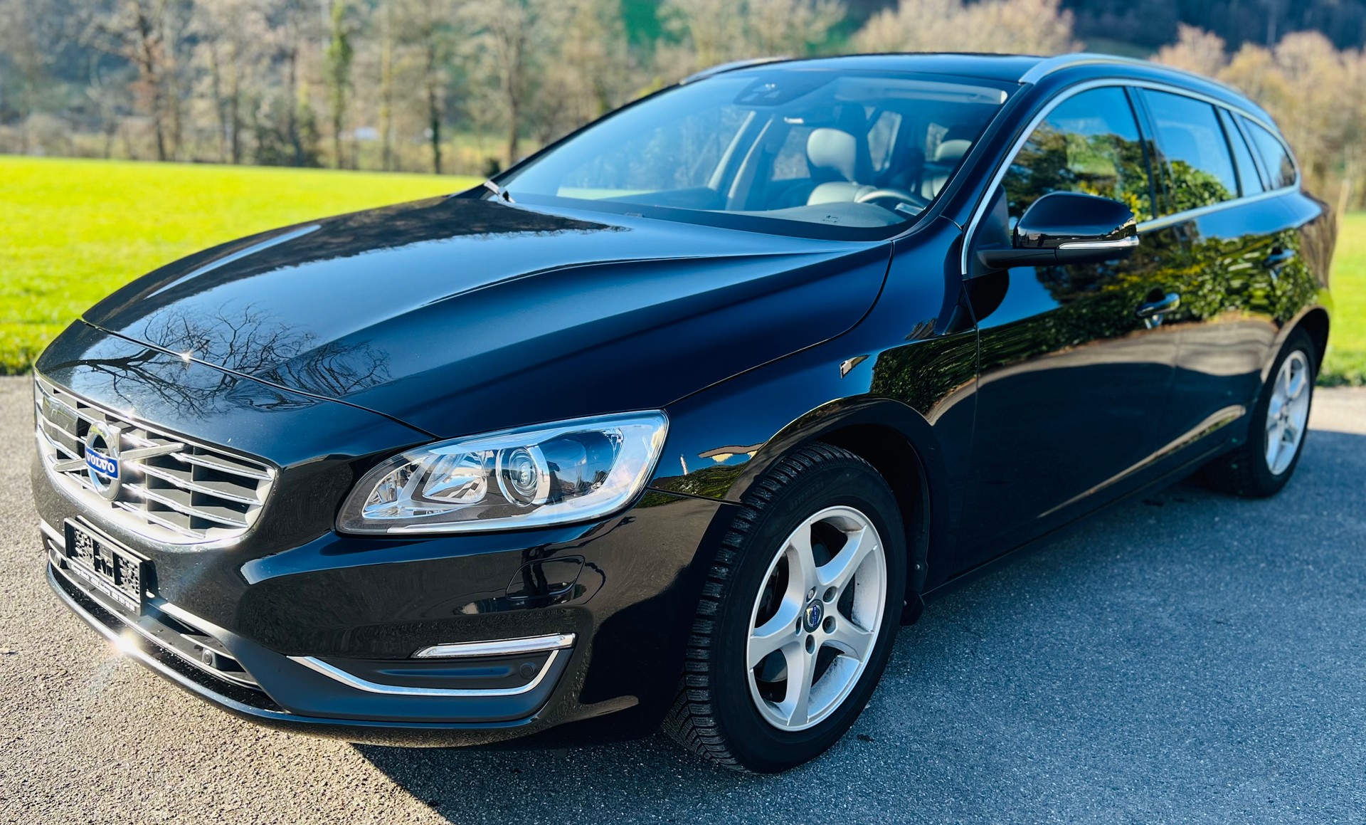 VOLVO V60 D4 Summum Geartronic-image-6