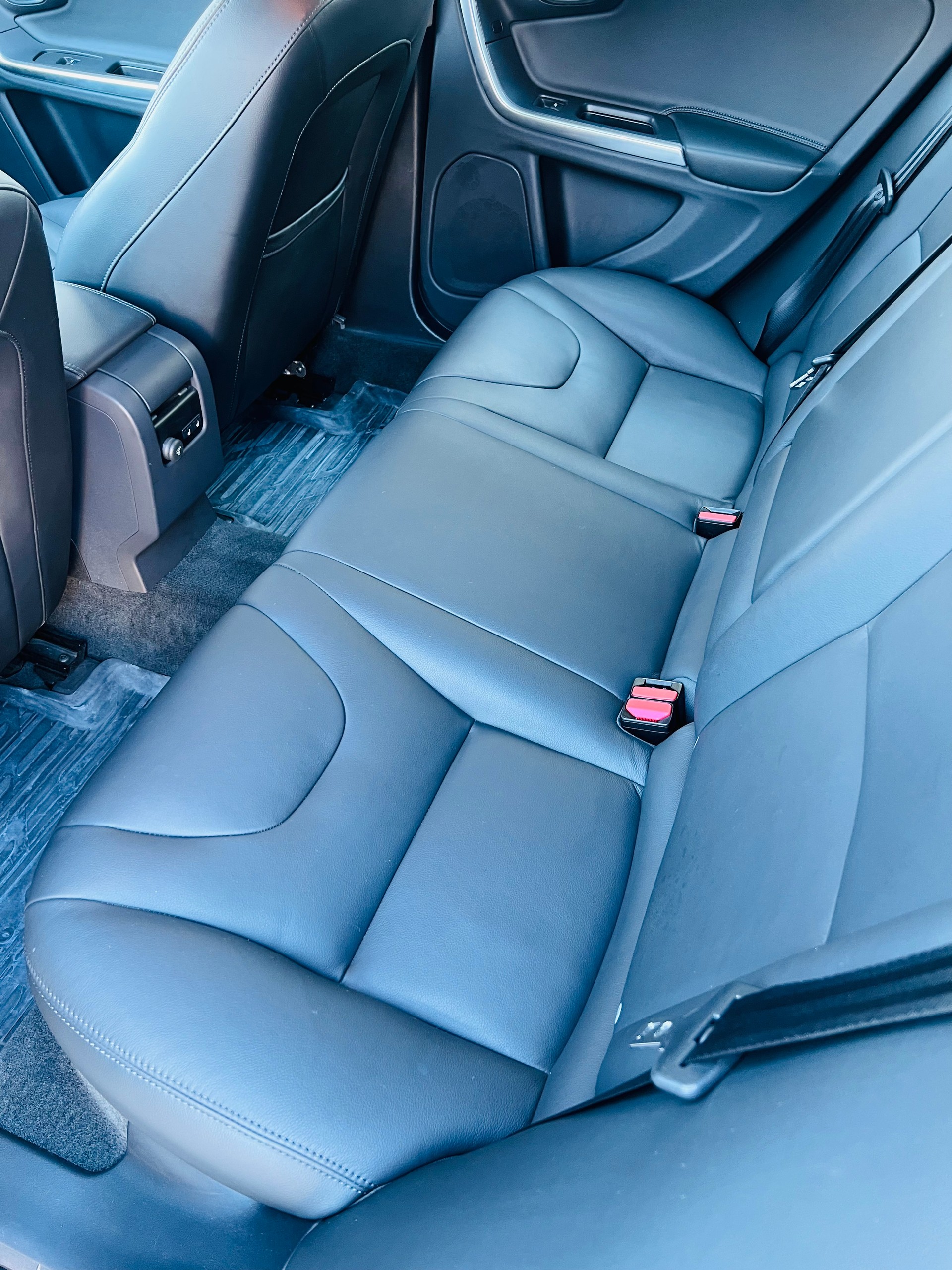 VOLVO V60 D4 Summum Geartronic-image-11