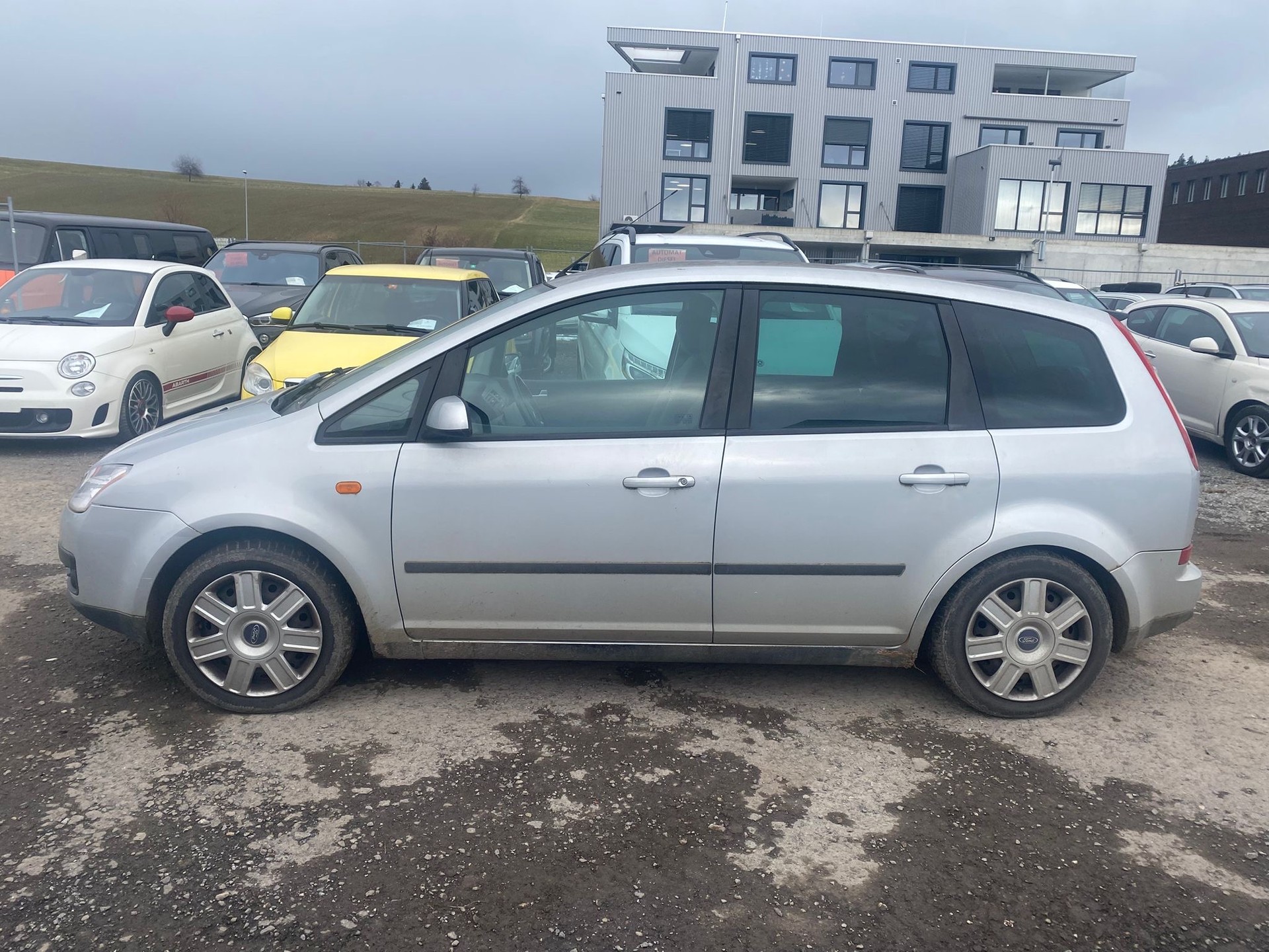 FORD Focus C-Max 1.8 Ghia-image-6