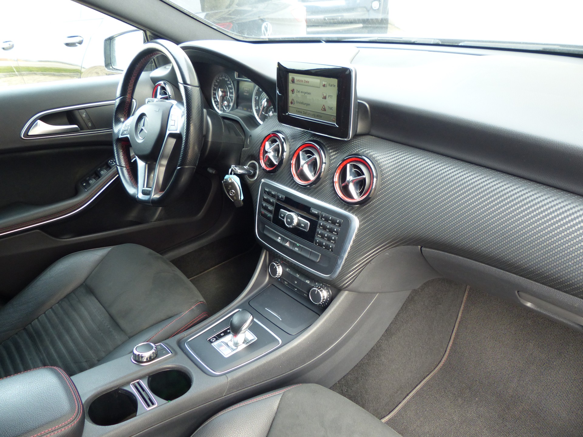MERCEDES-BENZ A 45 AMG 4Matic Speedshift 7G-DCT-image-22