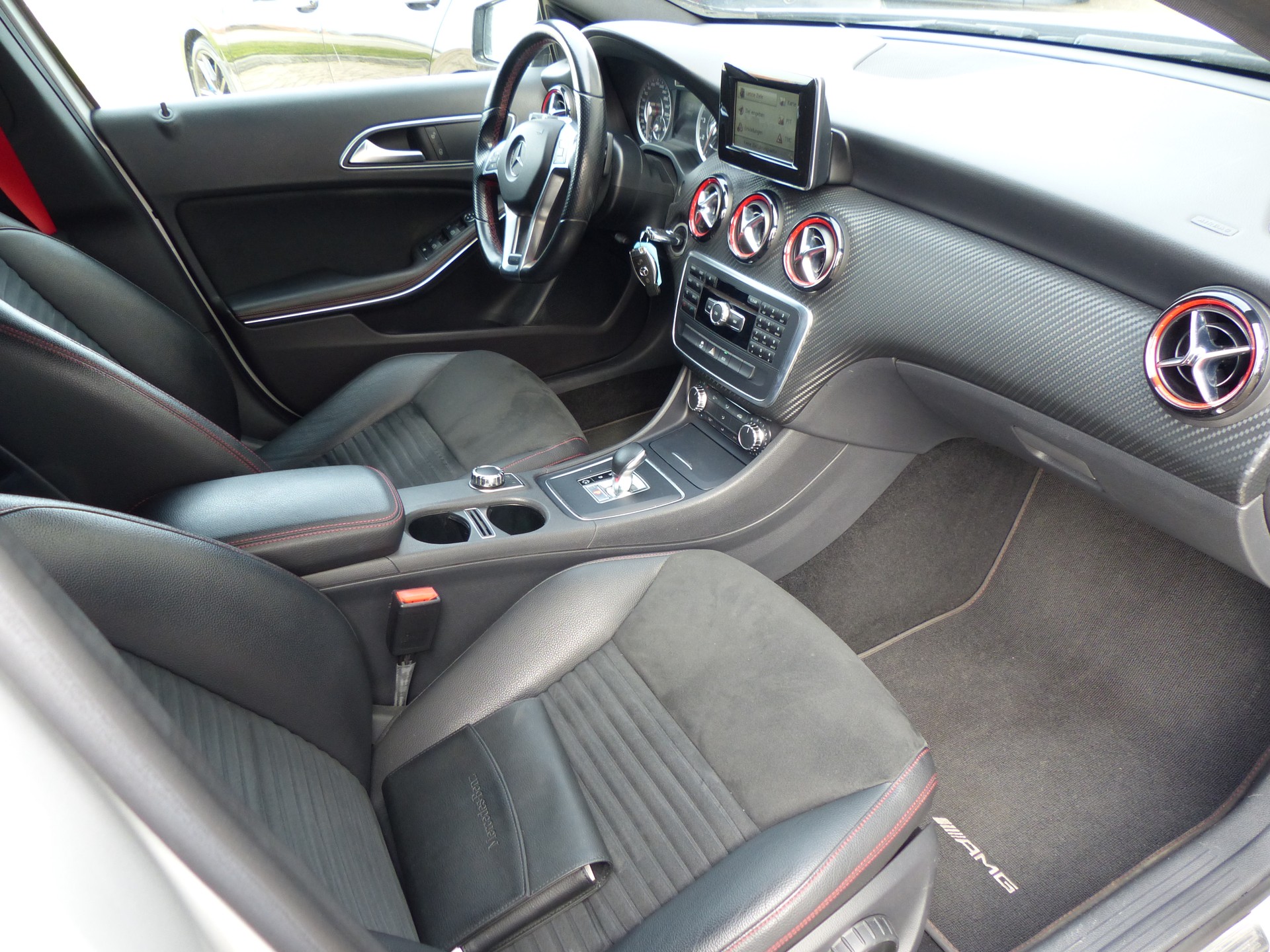 MERCEDES-BENZ A 45 AMG 4Matic Speedshift 7G-DCT-image-20