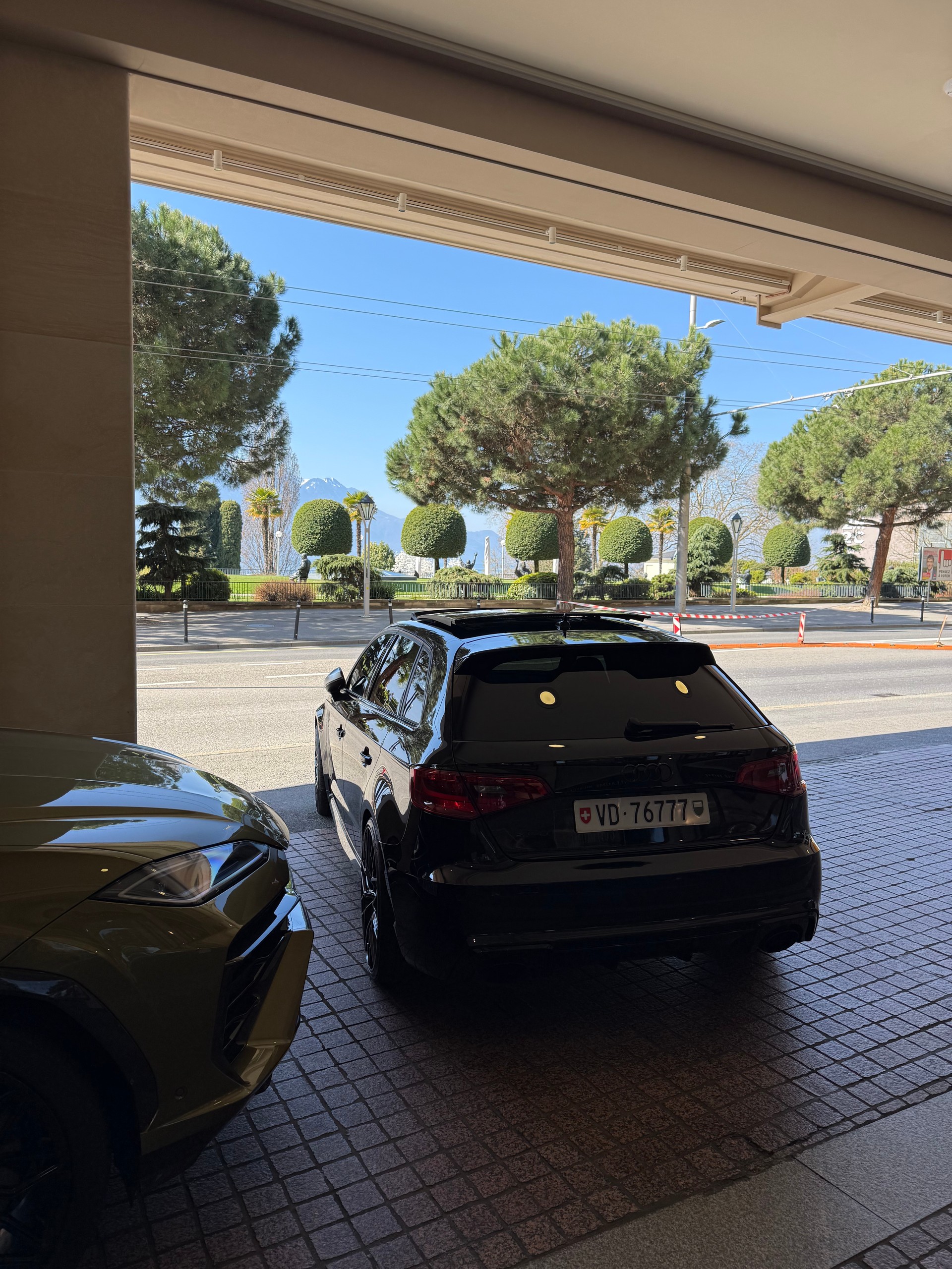 AUDI RS3 2.5 TSI quattro S-tronic-image-3
