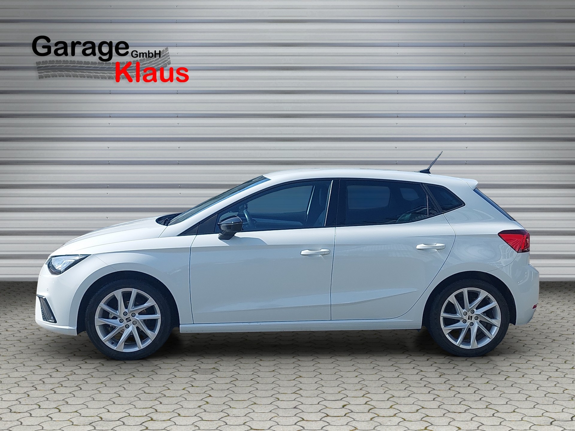 SEAT Ibiza 1.0 MPI FR-image-1