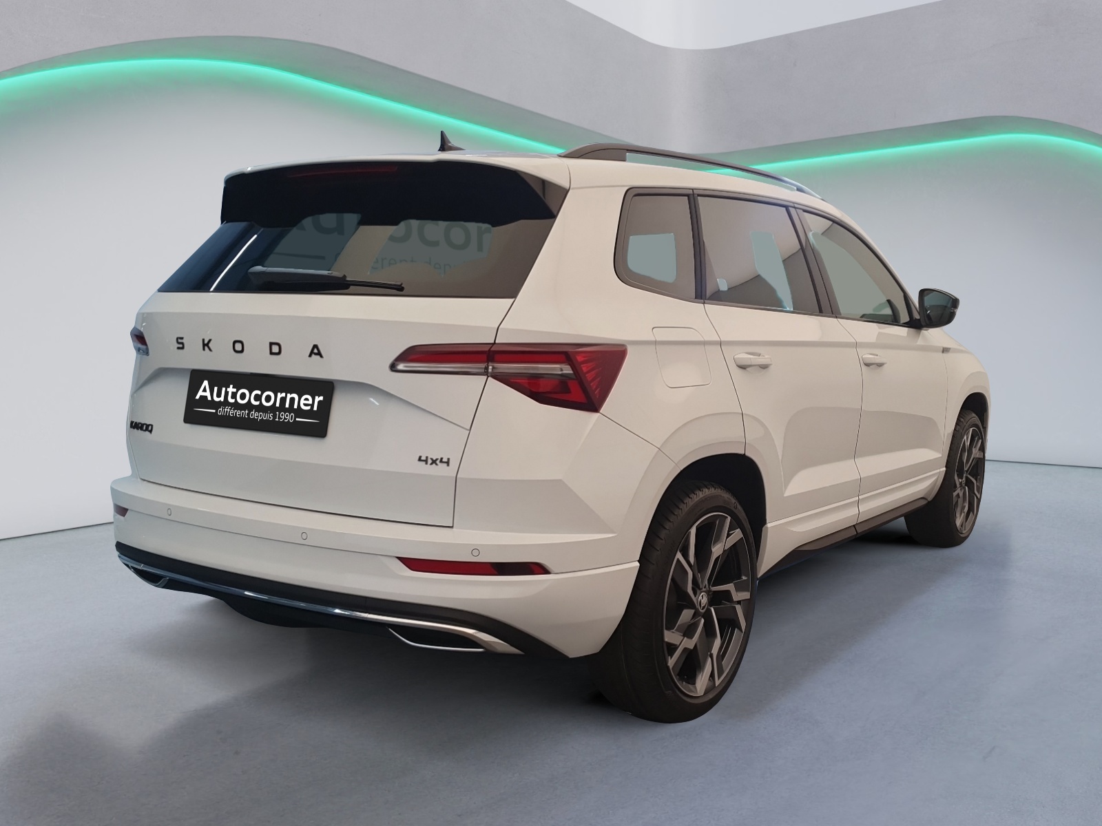 SKODA Karoq 2.0 TSI SportLine 4x4 DSG-image-4
