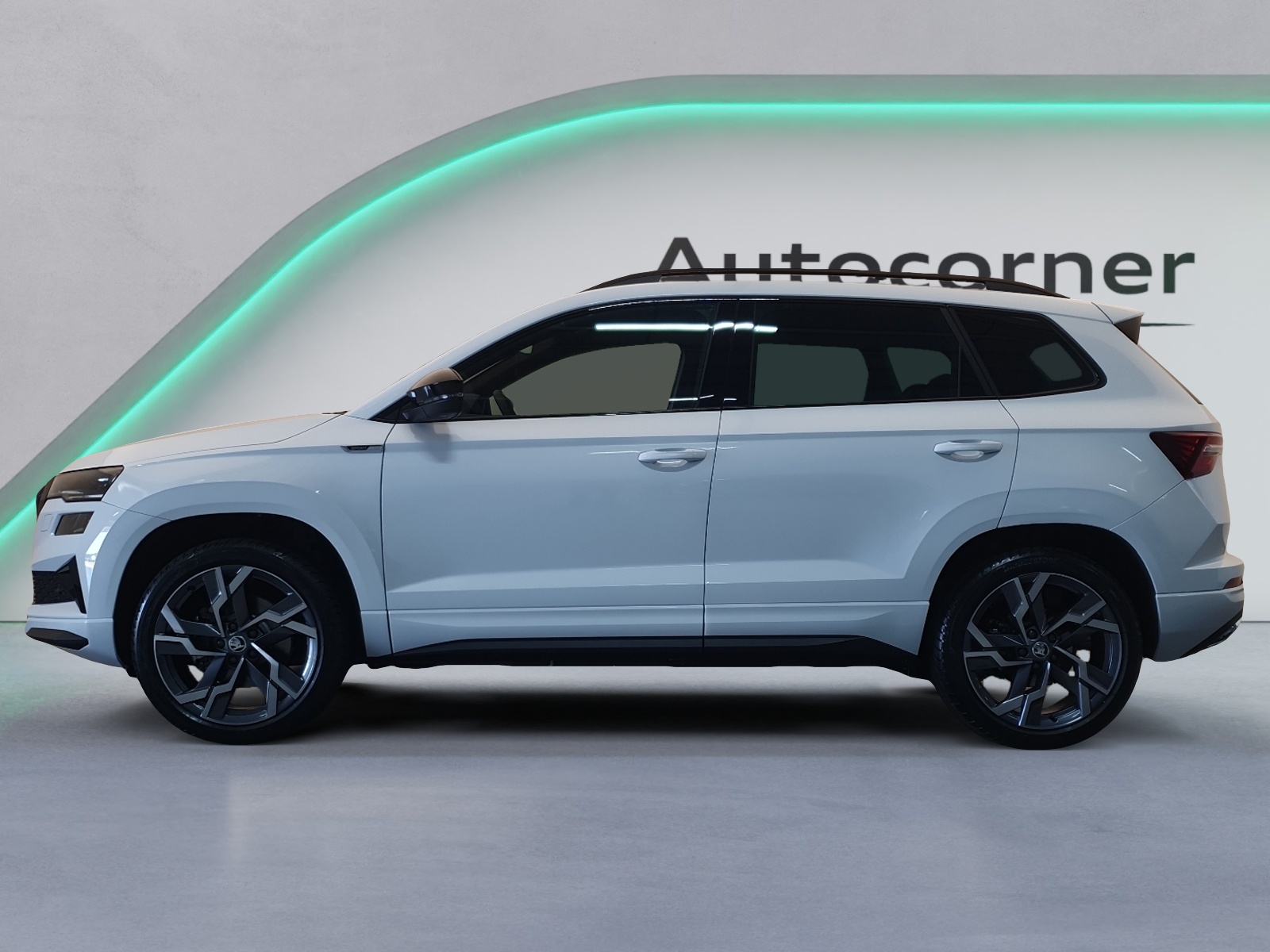 SKODA Karoq 2.0 TSI SportLine 4x4 DSG-image-1