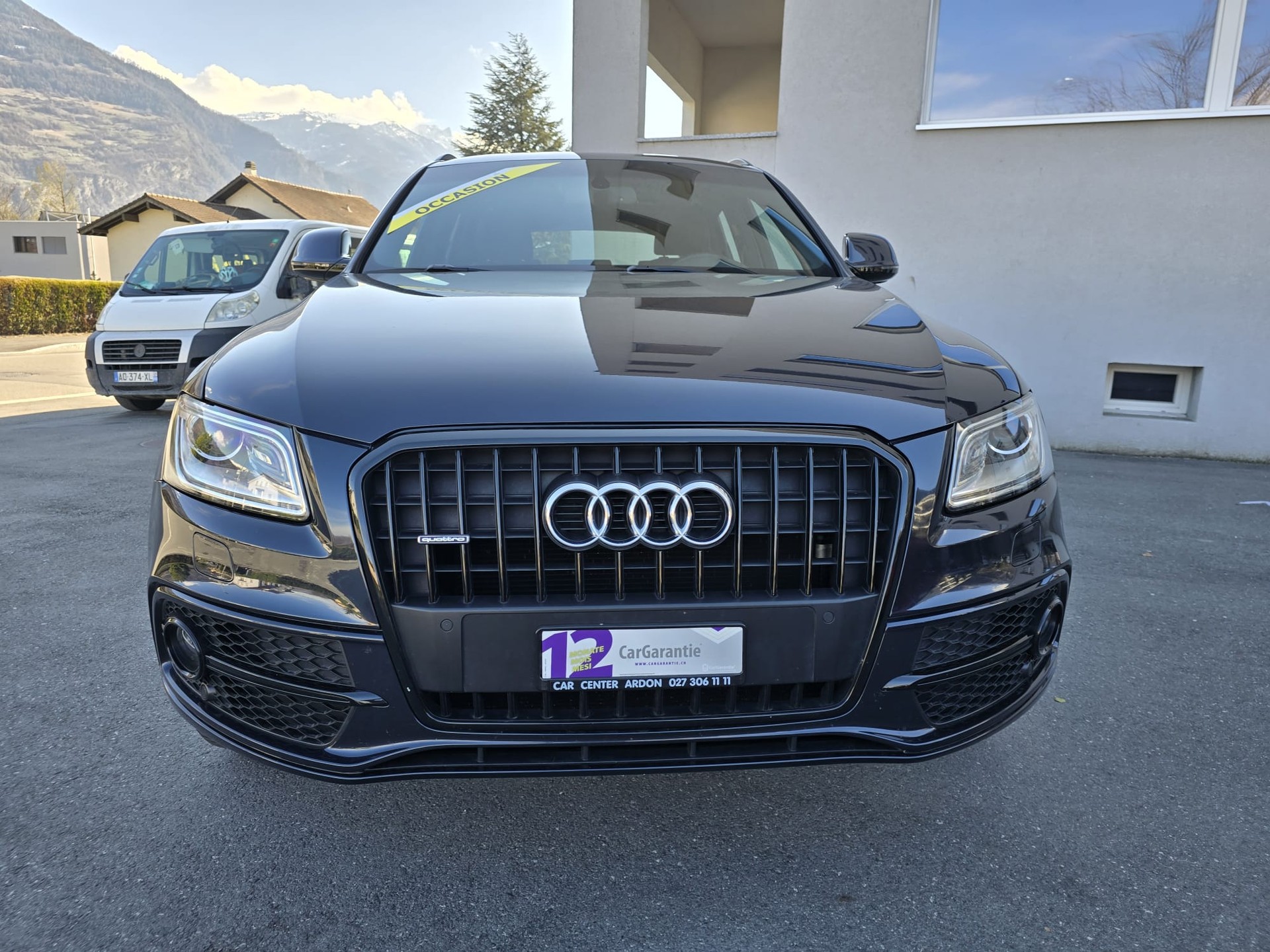 AUDI Q5 2.0 TDI S-Line quattro S-tronic-image-9