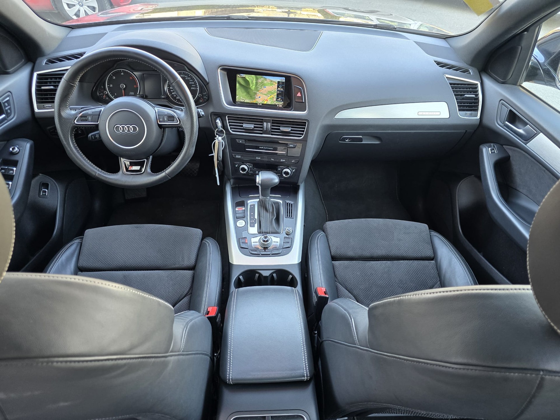 AUDI Q5 2.0 TDI S-Line quattro S-tronic-image-14