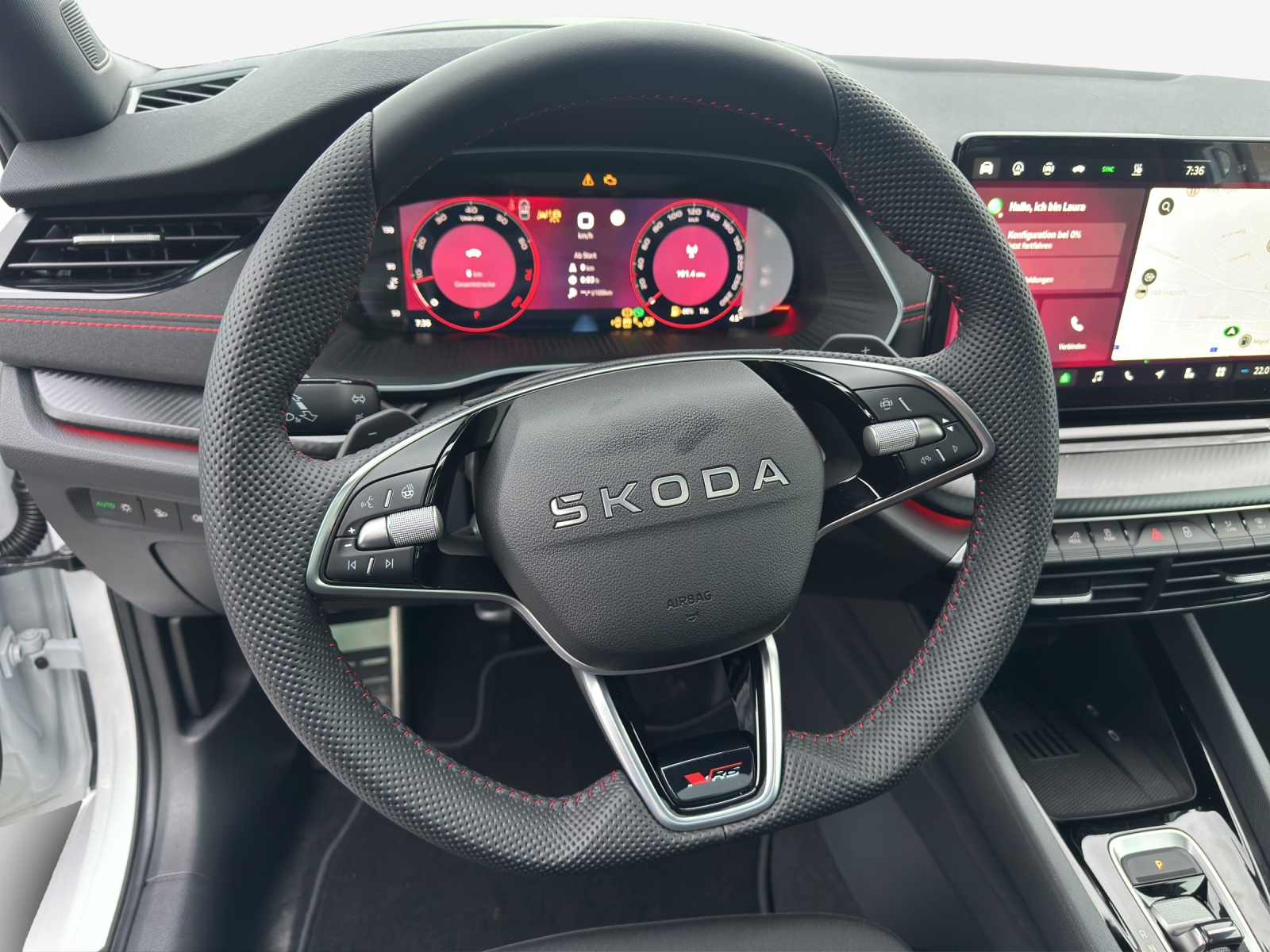 SKODA Octavia Combi 2.0 TSI DSG RS-image-9