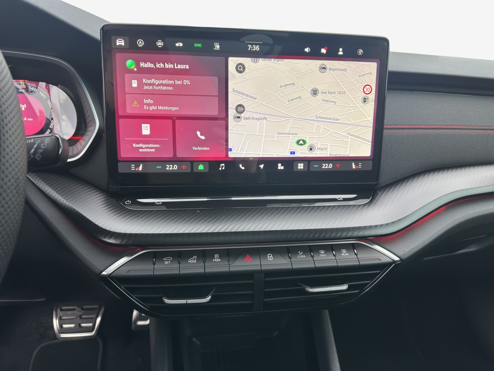 SKODA Octavia Combi 2.0 TSI DSG RS-image-10