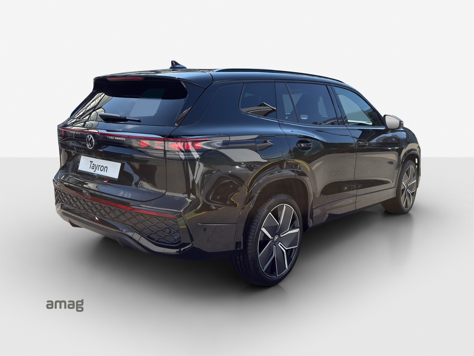 VW Tayron 2.0 TSI R-Line DSG 4Motion-image-4