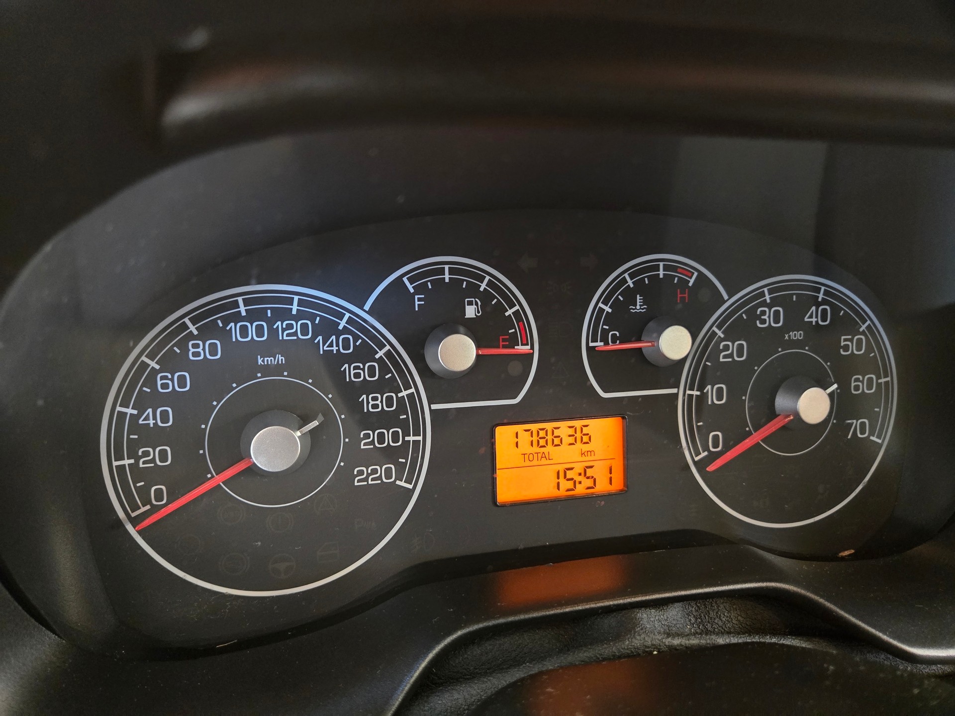 FIAT Punto 1.4 360°-image-6