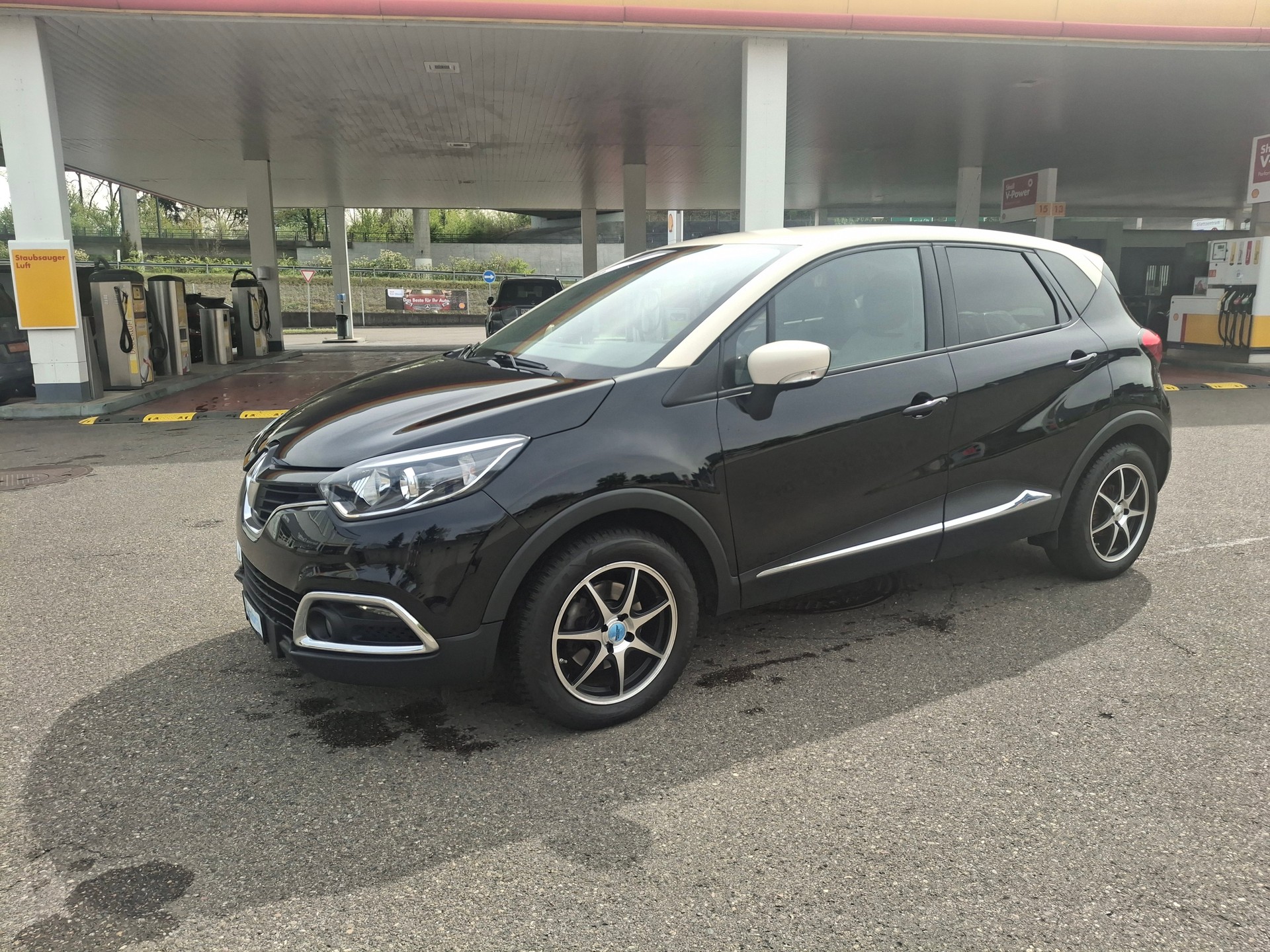 RENAULT Captur 1.2 T 16V Privilège EDC-image-14