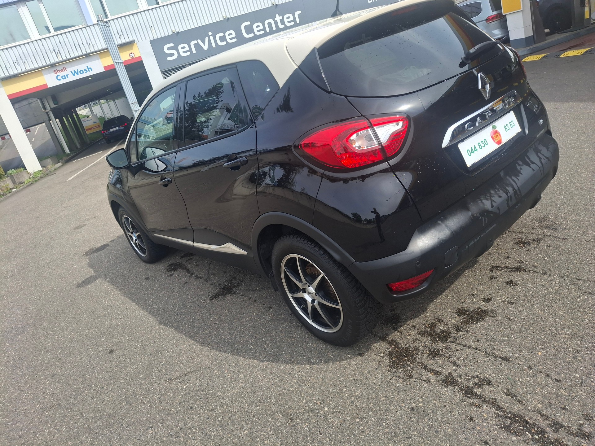RENAULT Captur 1.2 T 16V Privilège EDC-image-15