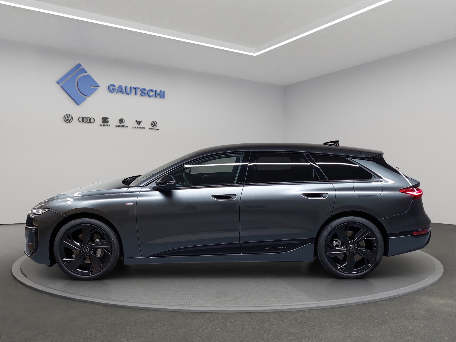 AUDI A6 Avant e-tron quattro-image-1