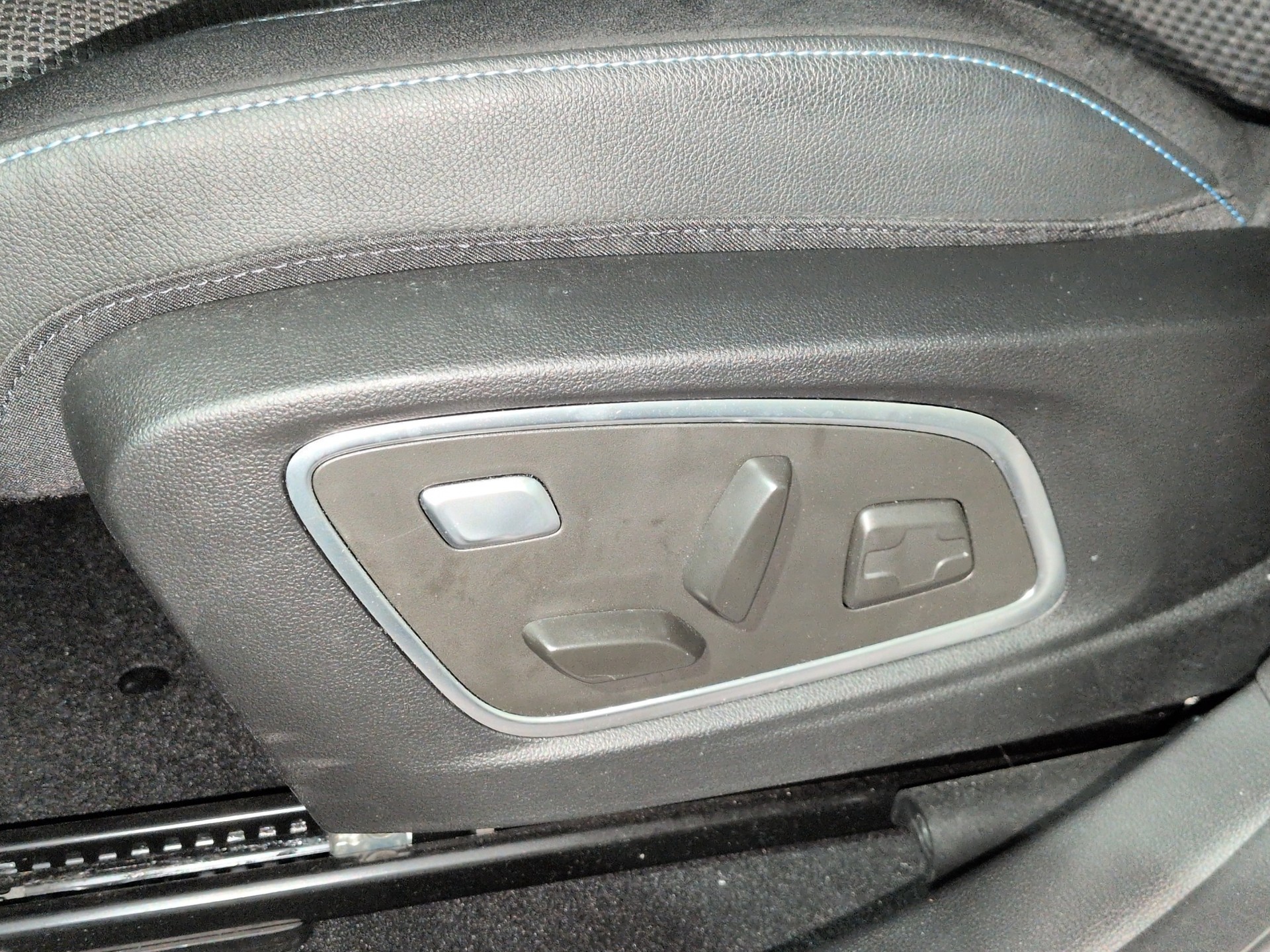 RENAULT Espace 1.2 E-Tech 200 Esprit Alpine 5-Sitze-image-19