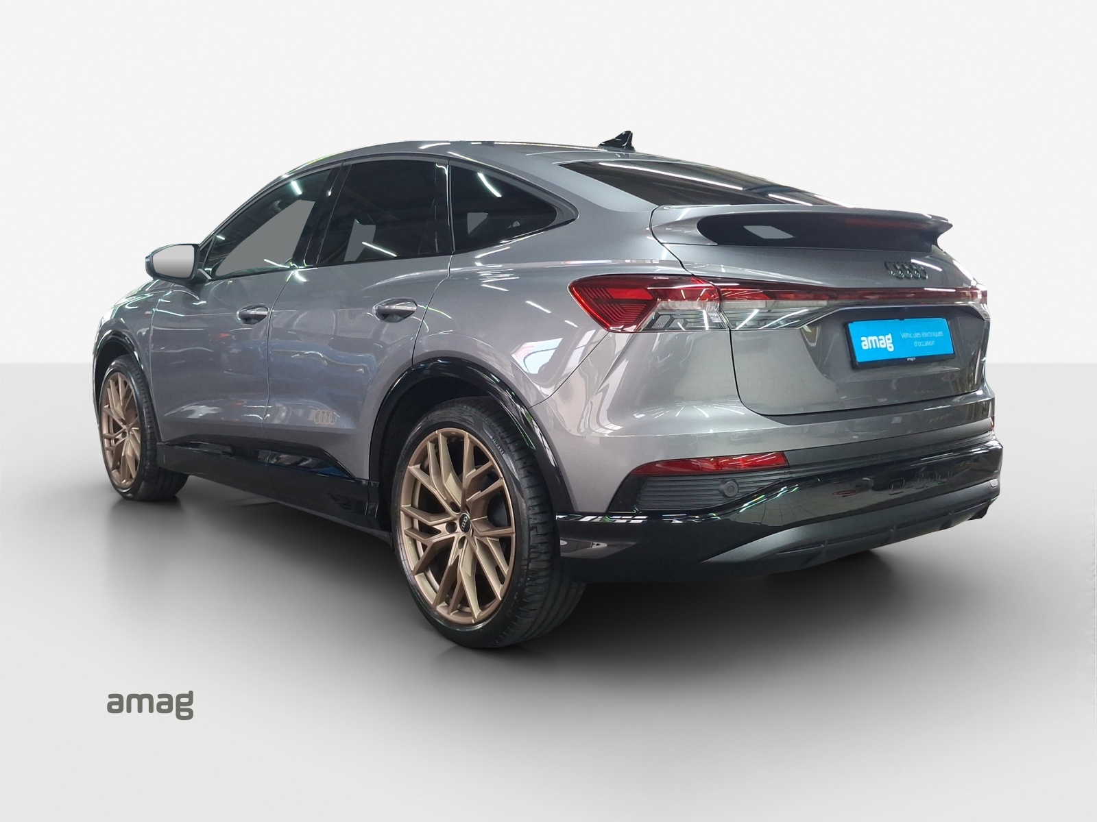 AUDI Q4 Sportback e-tron 50 quattro-image-3