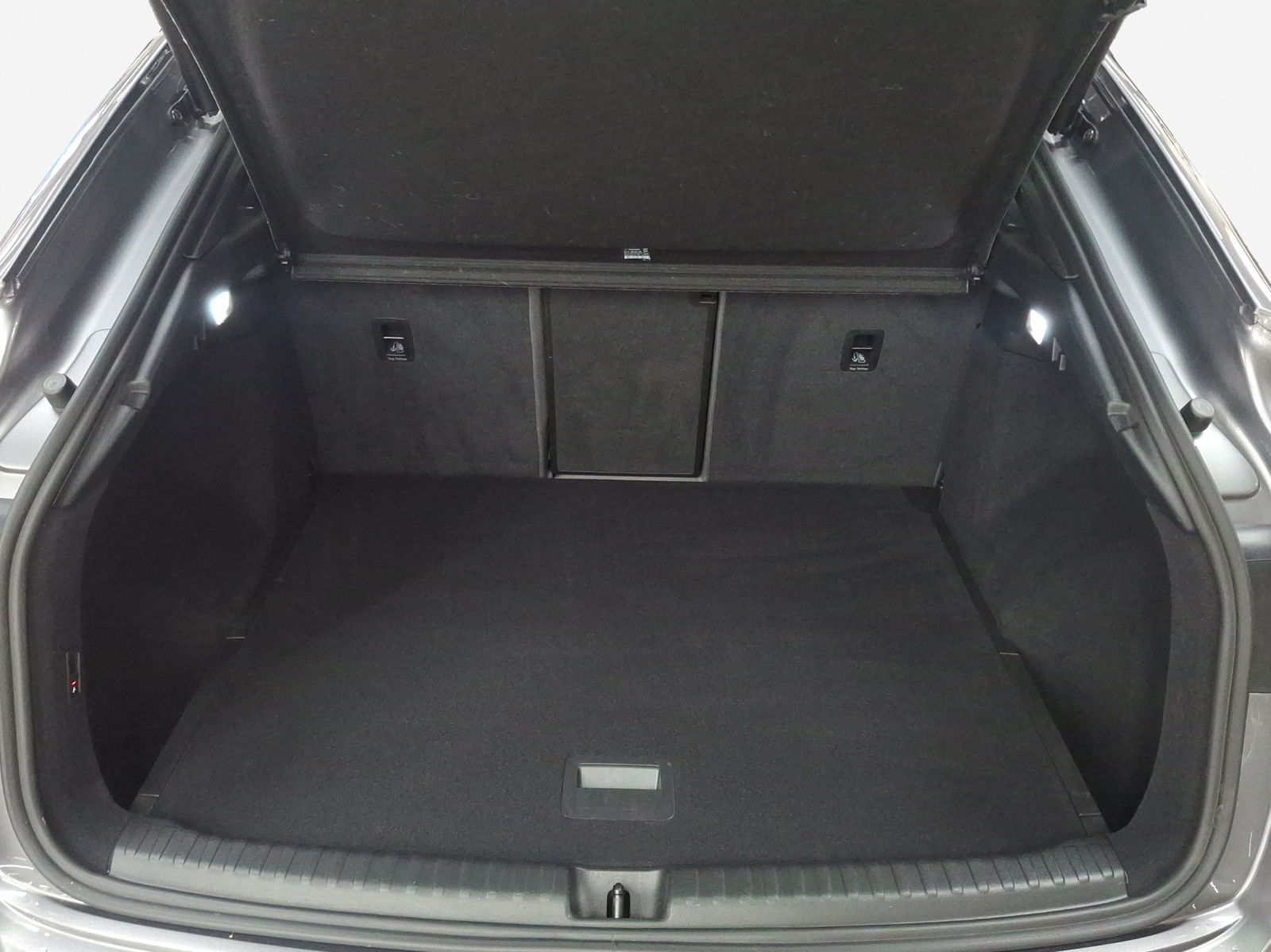 AUDI Q4 Sportback e-tron 50 quattro-image-13