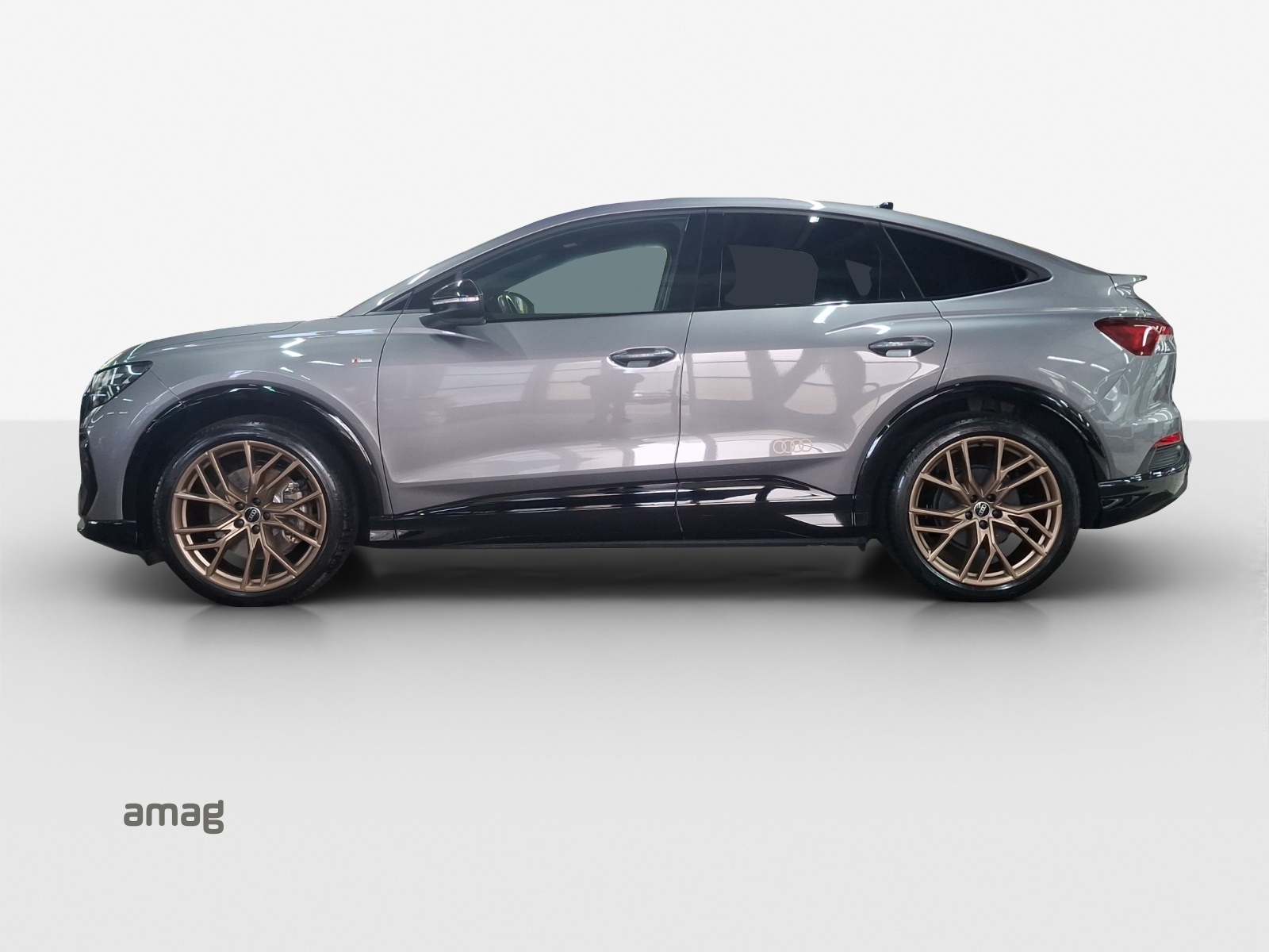 AUDI Q4 Sportback e-tron 50 quattro-image-1