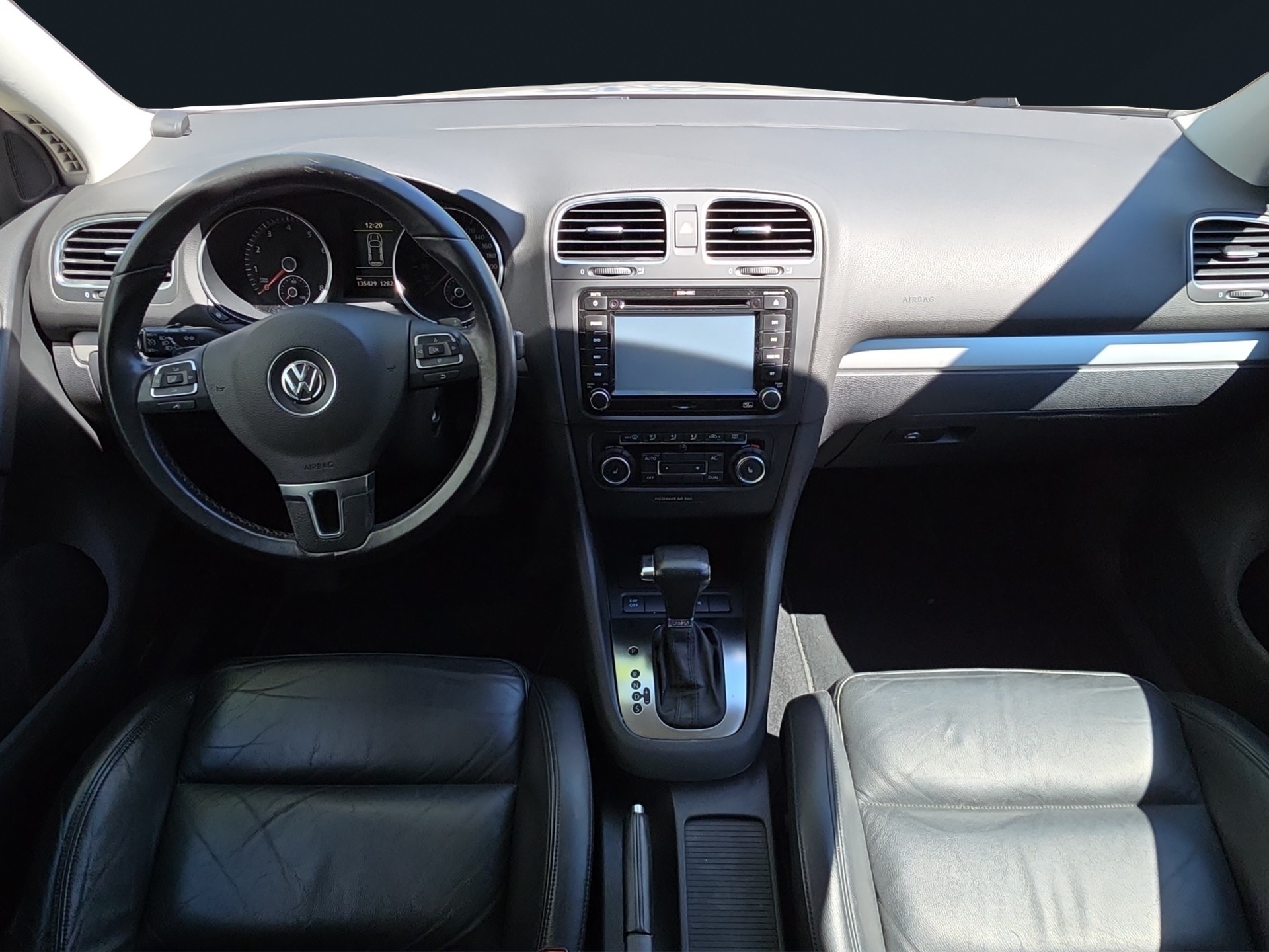 VW Golf 1.4 TSI Highline DSG-image-8