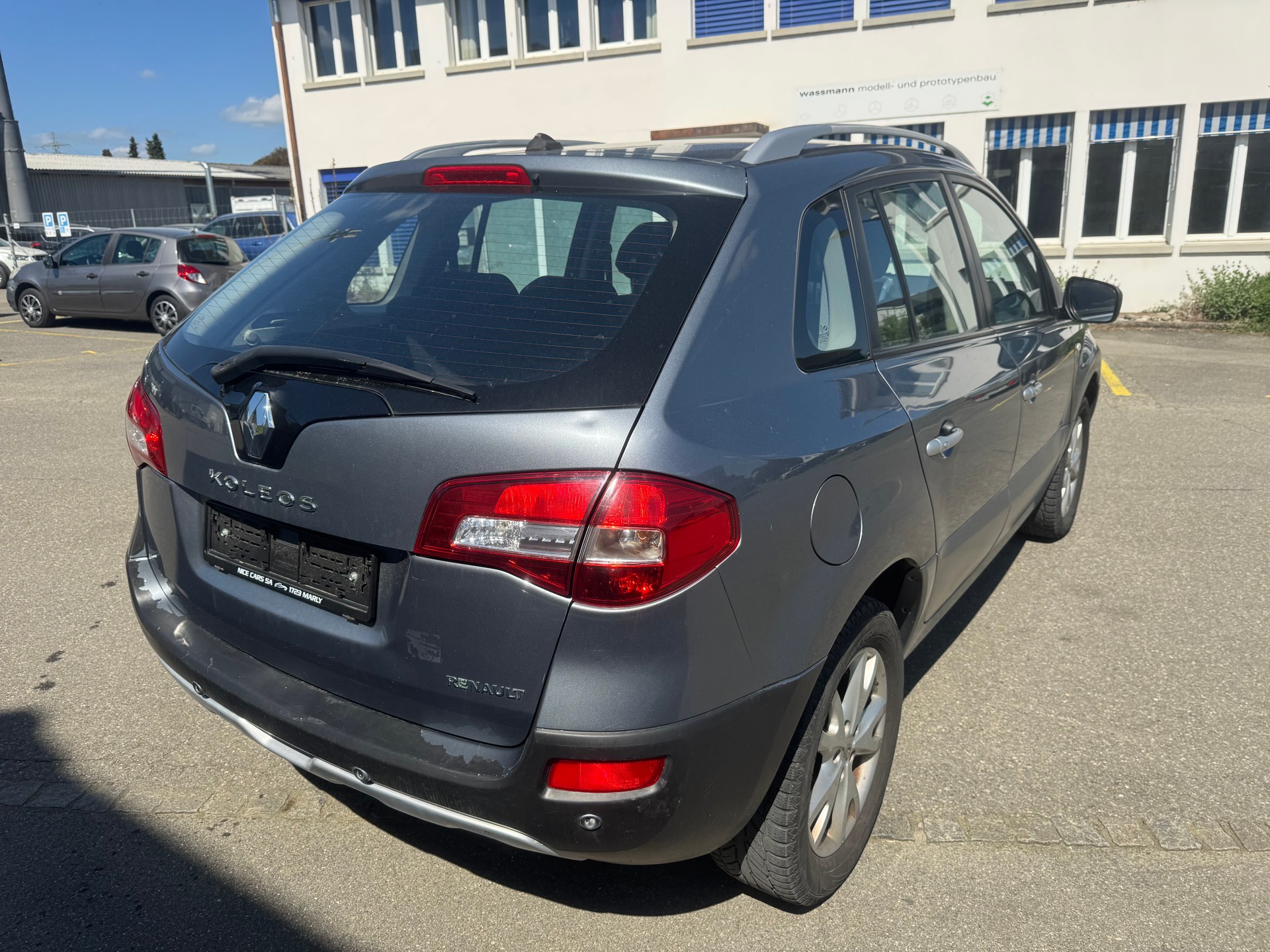 RENAULT Koleos 2.5 Dynamique 4x4-image-5