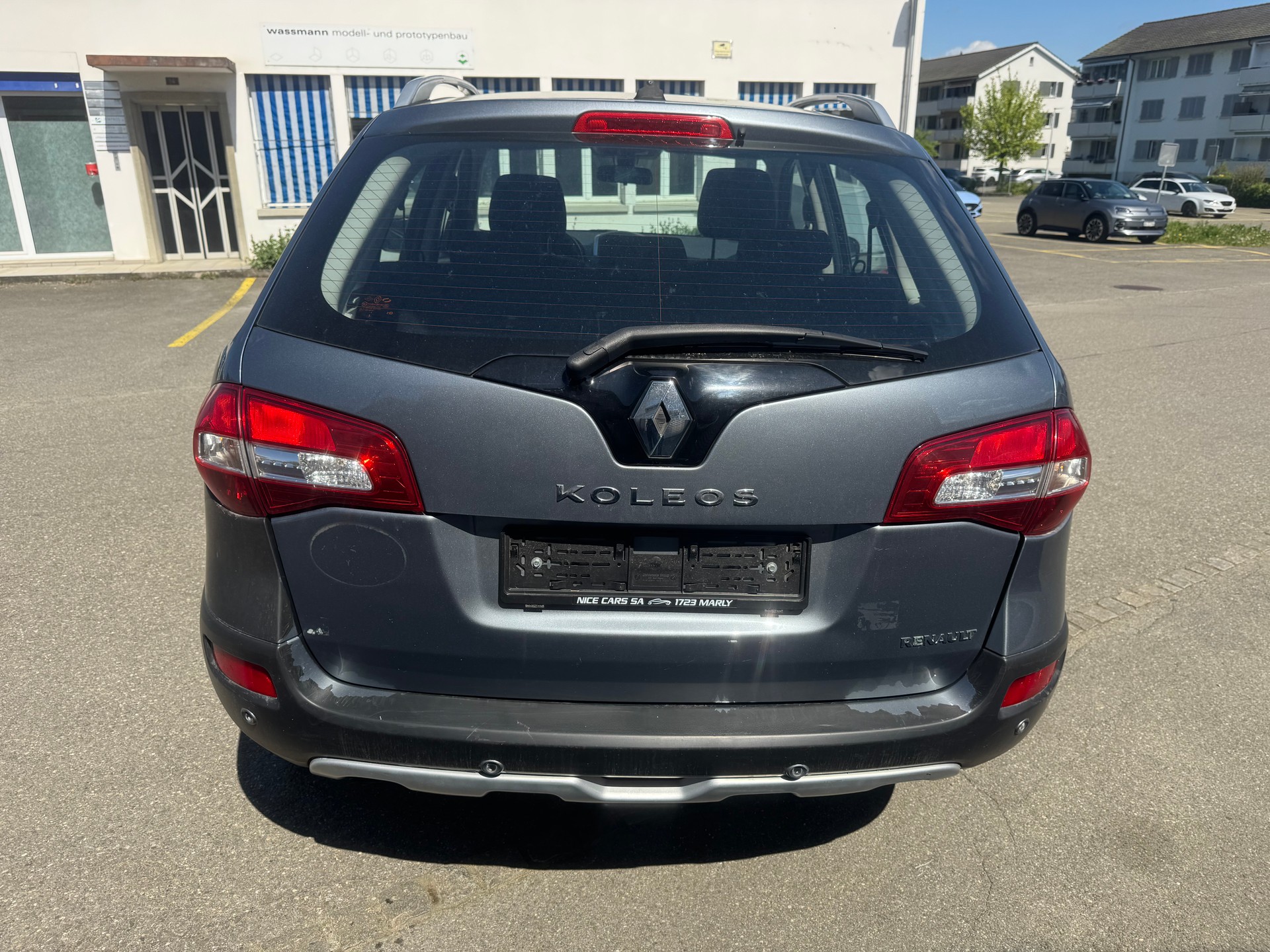 RENAULT Koleos 2.5 Dynamique 4x4-image-4