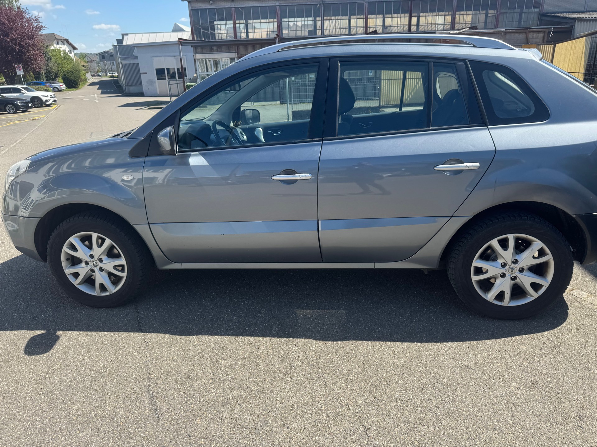RENAULT Koleos 2.5 Dynamique 4x4-image-3