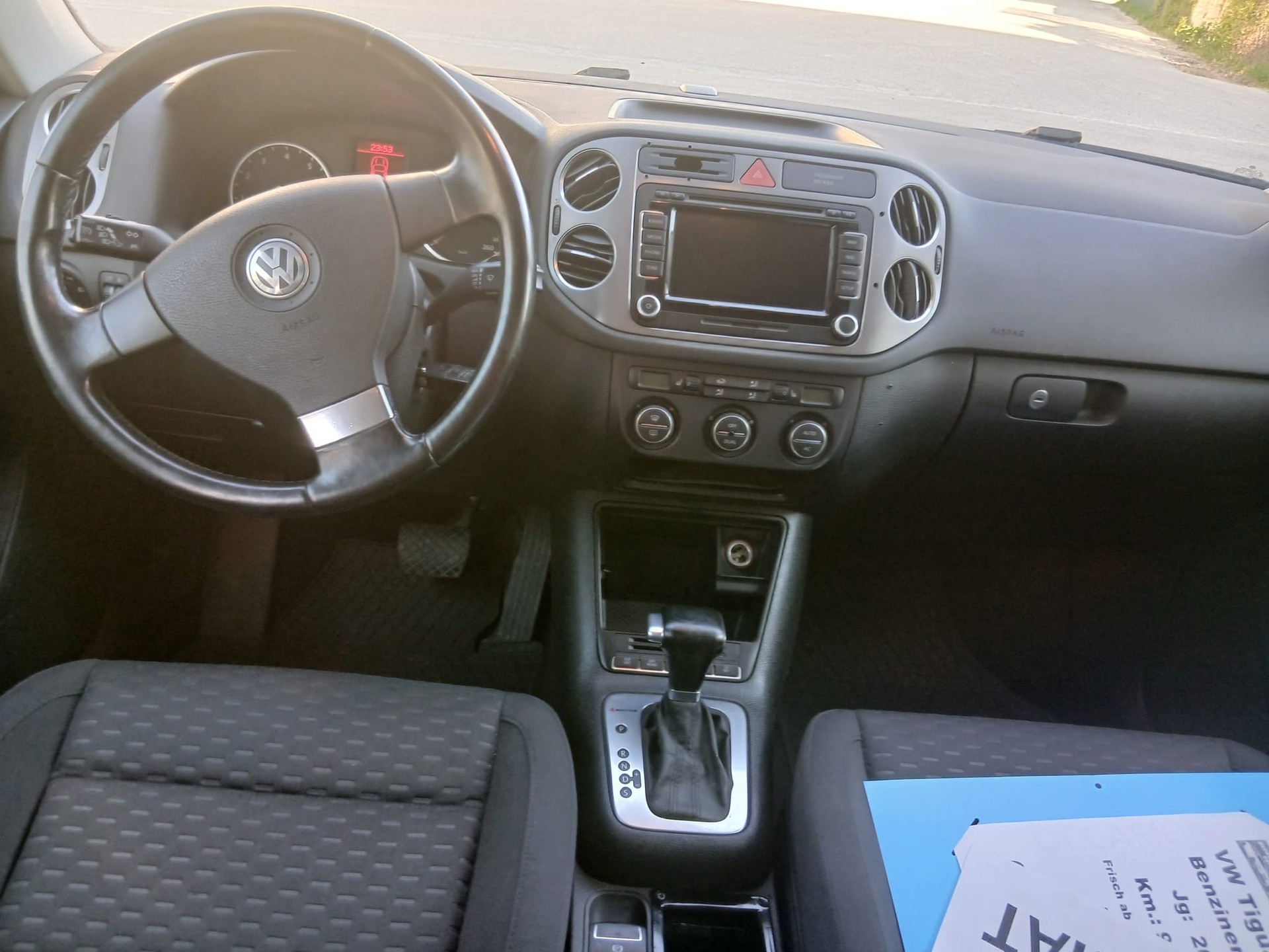 VW Tiguan 2.0 TSI Track&Field Tiptronic-image-4