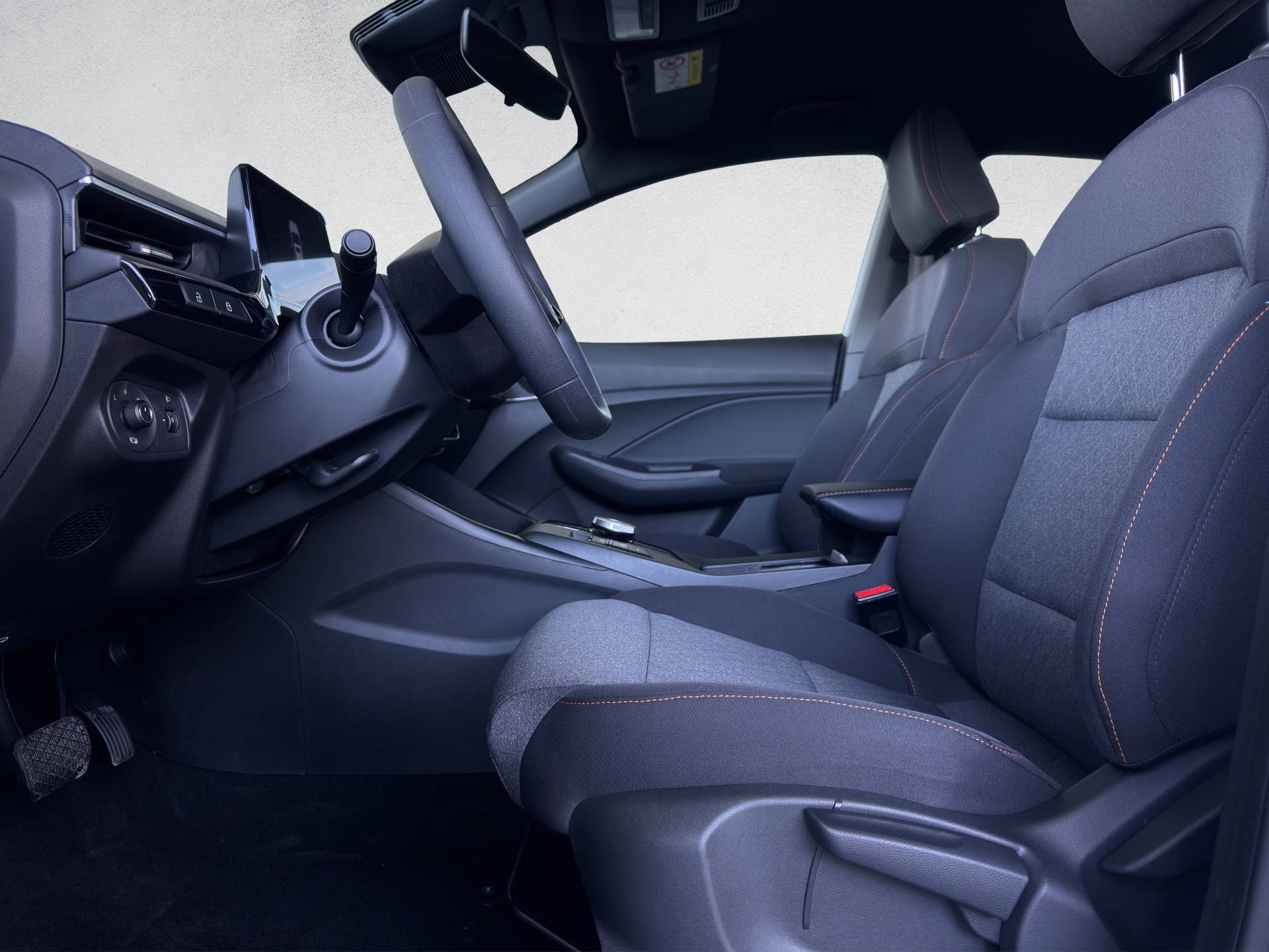 MG 3 1.5 Hybrid Luxury-image-3
