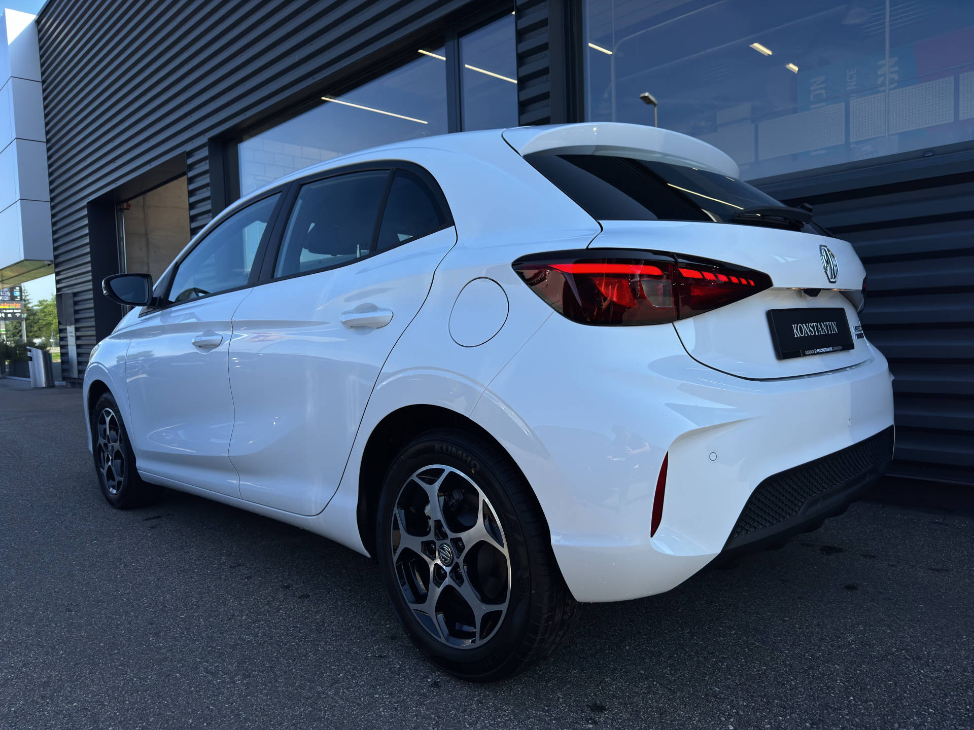 MG 3 1.5 Hybrid Luxury-image-14