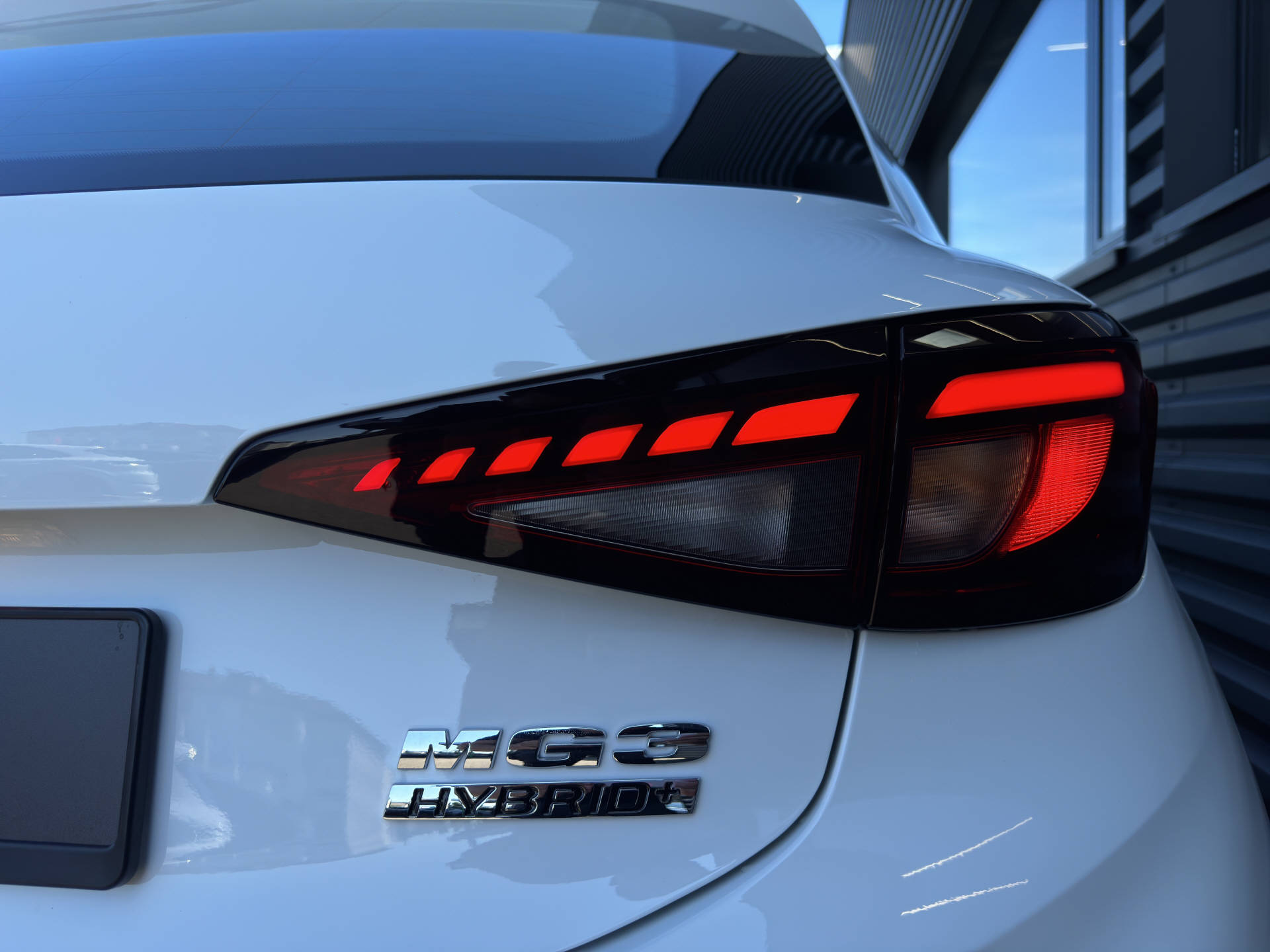 MG 3 1.5 Hybrid Luxury-image-13