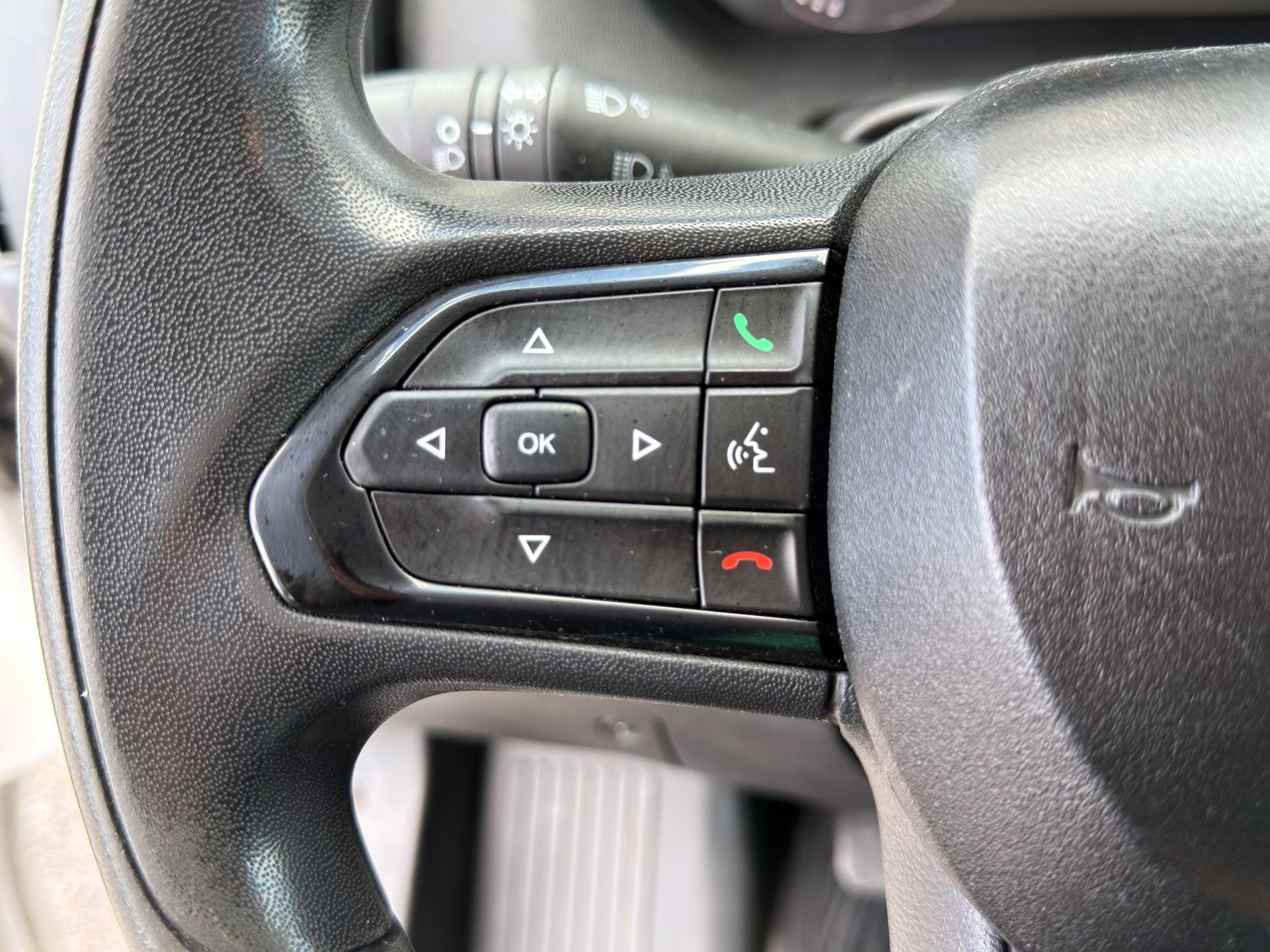 FIAT Ducato 295 35 DKab.-Ch. 4035 2.2 Swiss Edition-image-15