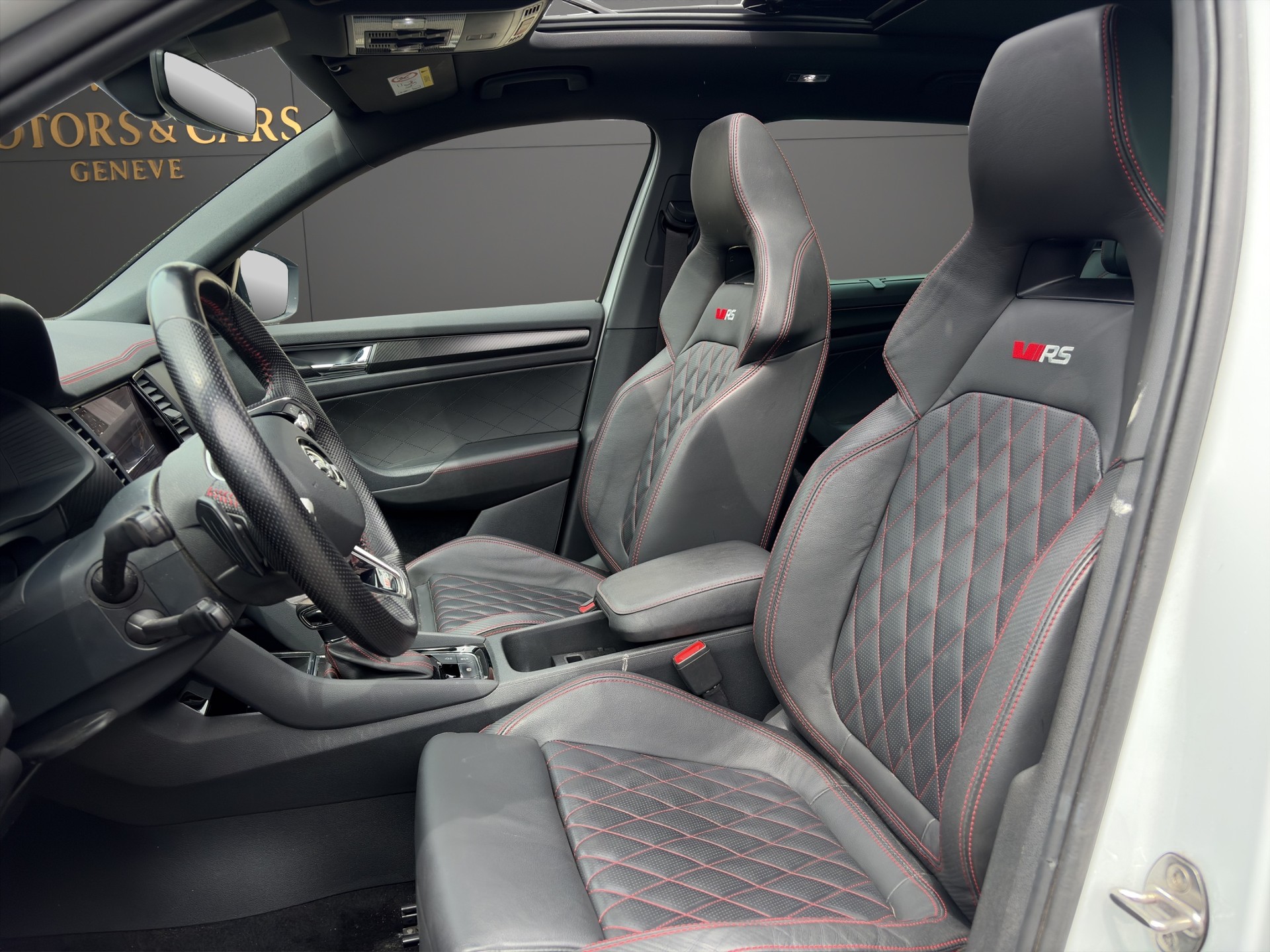 SKODA Kodiaq 2.0 TSI 4x4 RS-image-10