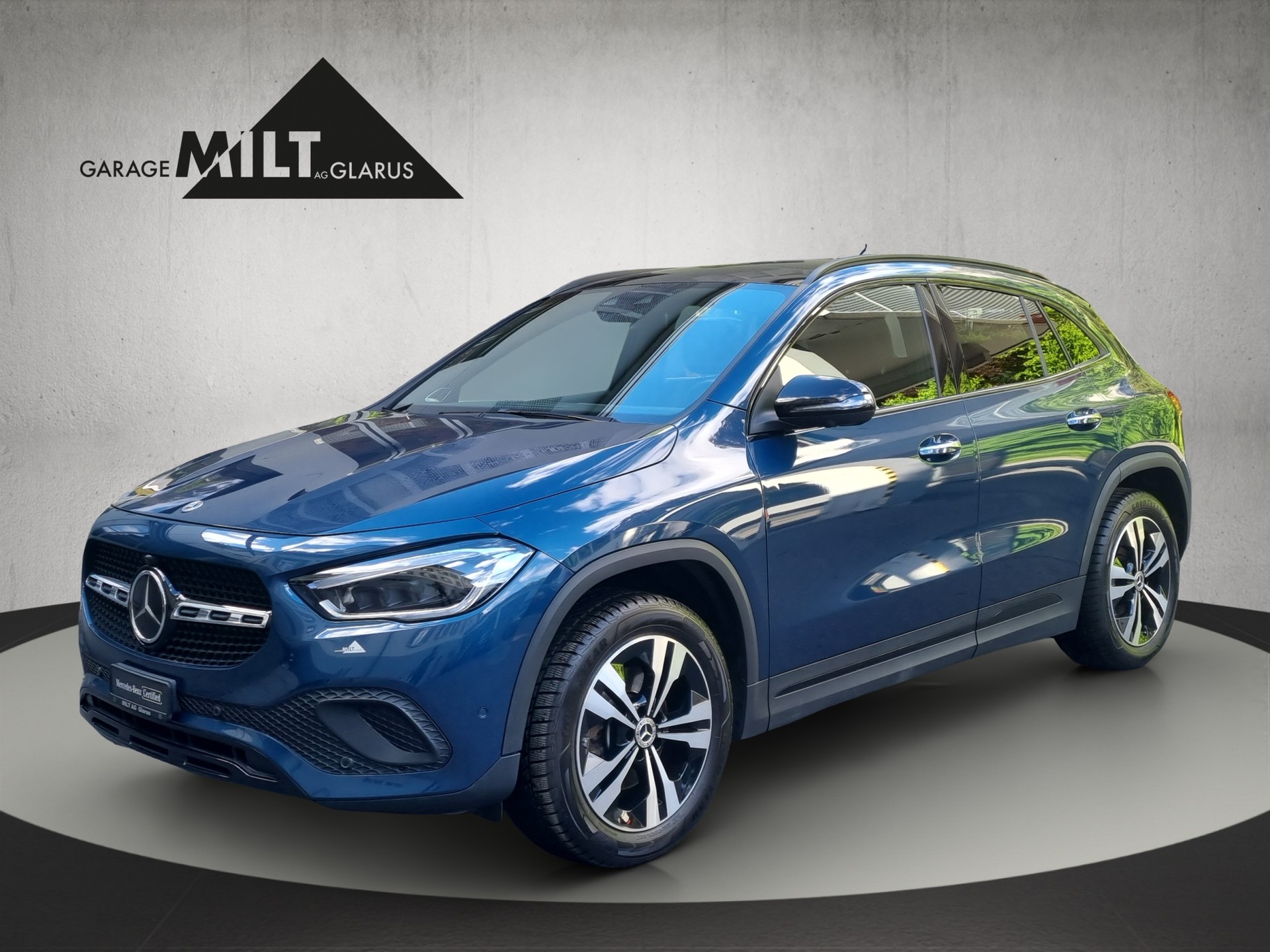 MERCEDES-BENZ GLA 200 Progressive-image-0