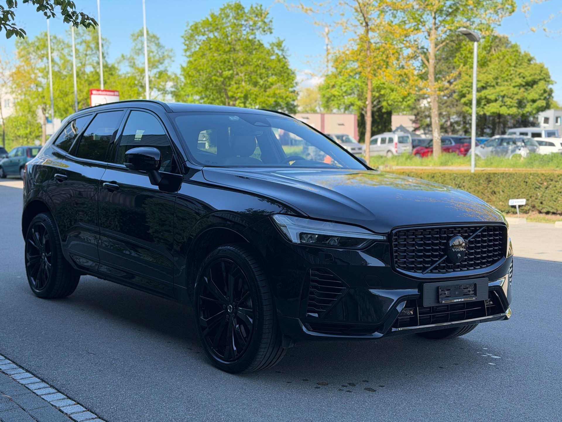 VOLVO XC60 T8 eAWD PluginHybrid Ultra Dark Geartronic-image-7