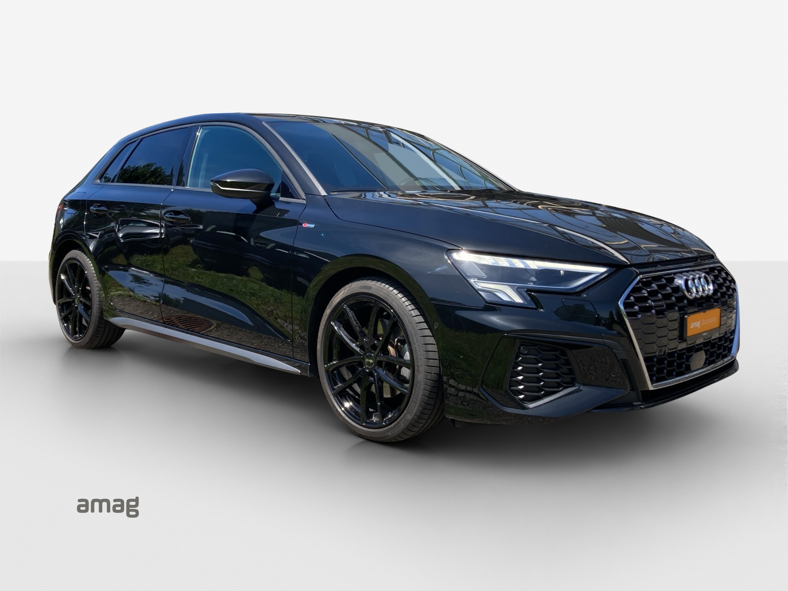AUDI A3 Sportback 40 TFSI S line quattro S-tronic-image-5