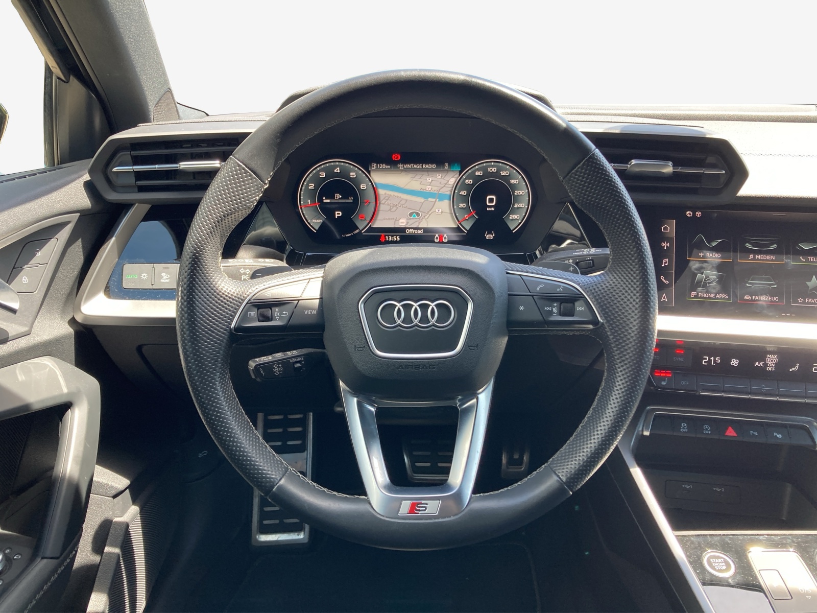 AUDI A3 Sportback 40 TFSI S line quattro S-tronic-image-9