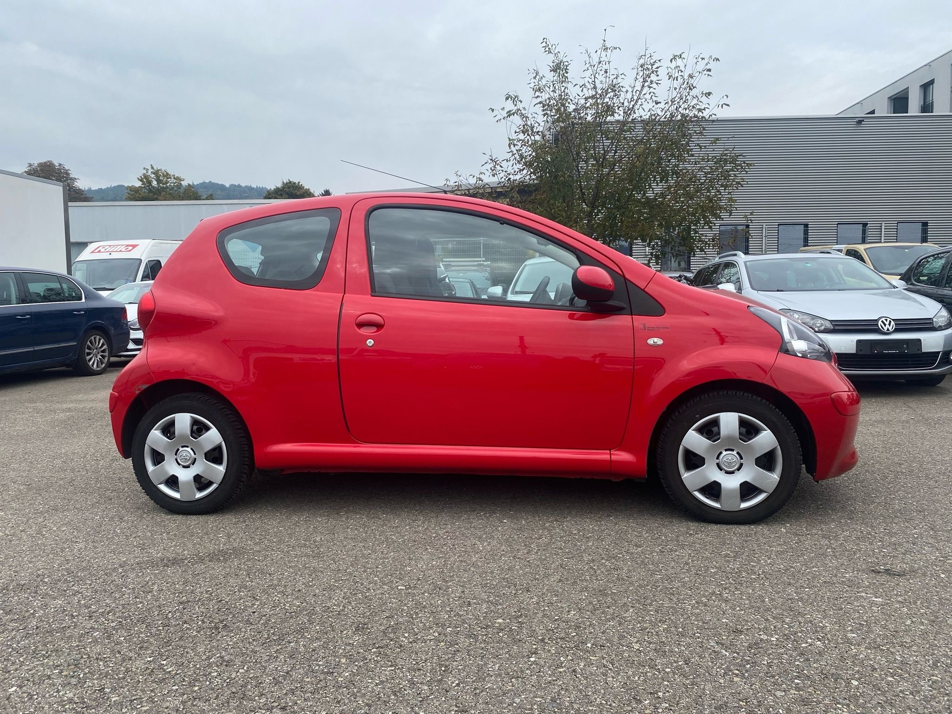 TOYOTA Aygo 1.0 Linea Terra-image-3