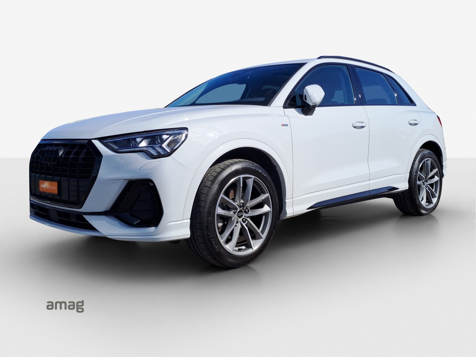 AUDI Q3 45 TFSI S line quattro S-tronic-image-0
