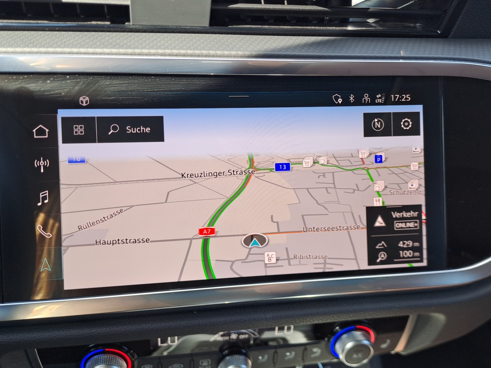 AUDI Q3 45 TFSI S line quattro S-tronic-image-14