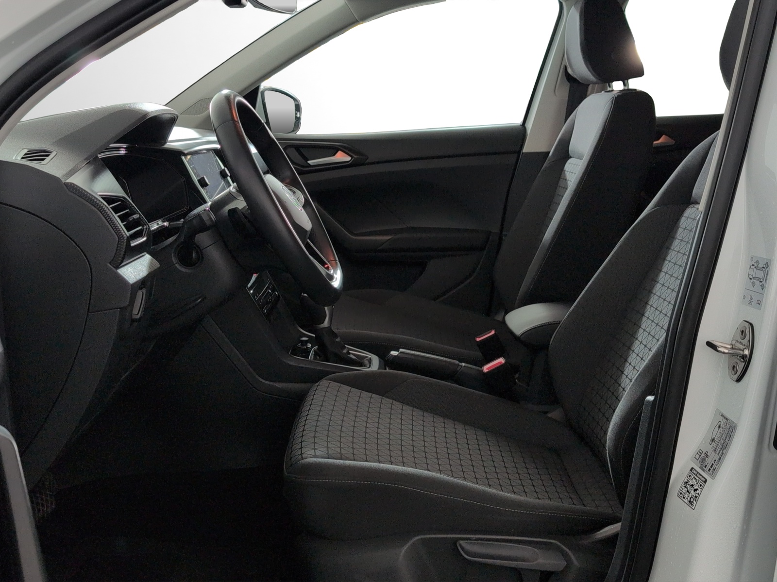 VW T-Cross 1.0 TSI Life DSG-image-5